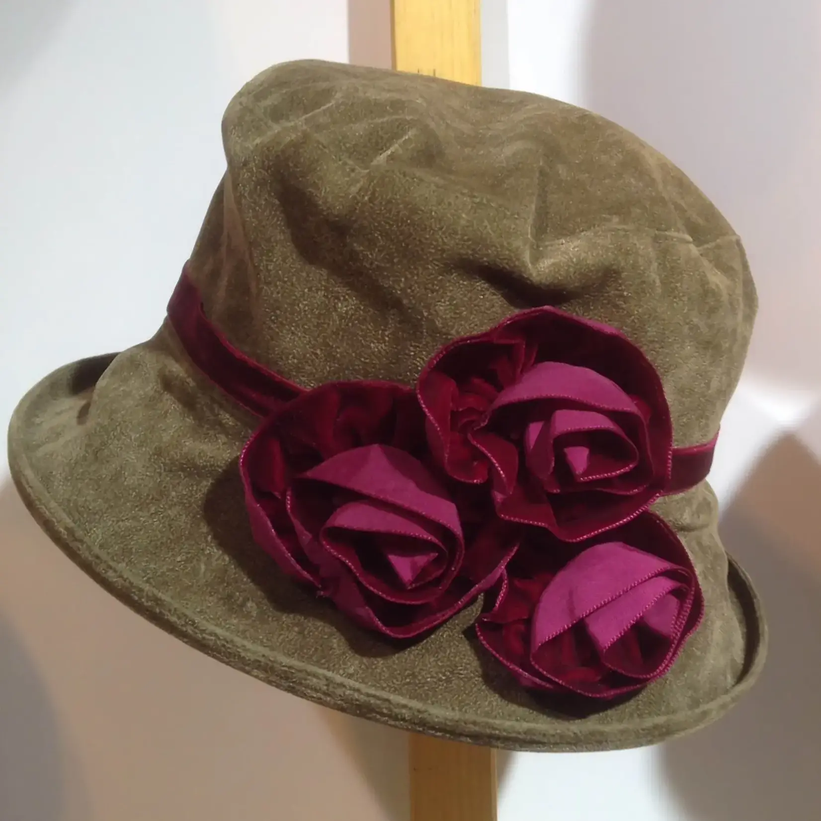 Peak & Brim Hats Verity Olive/Burgundy Cloche Style 1920s Hat