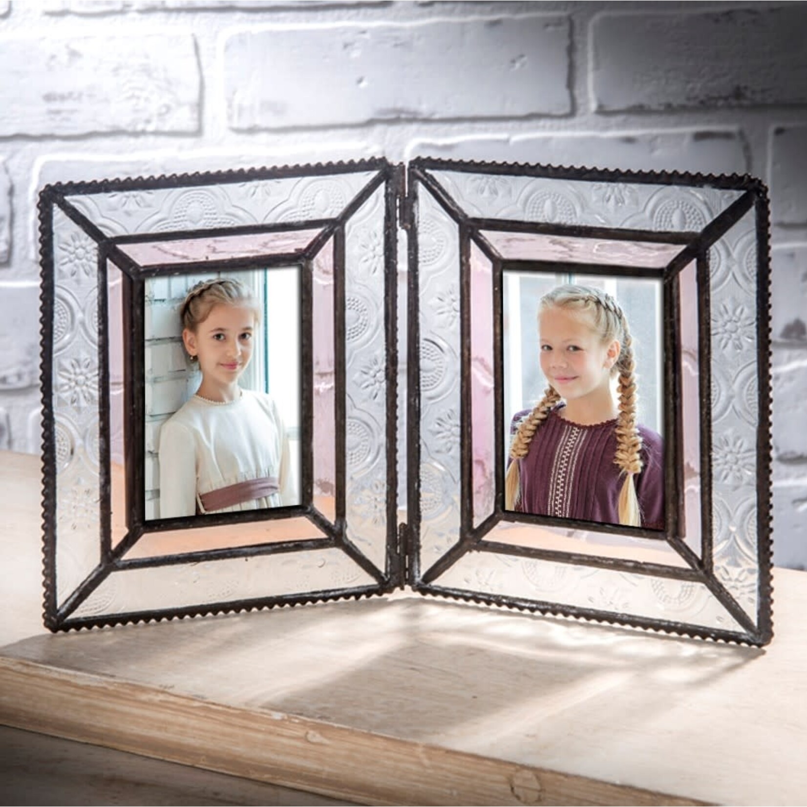J Devlin Glass Hinge Folding 2x3  Double Picture Frame