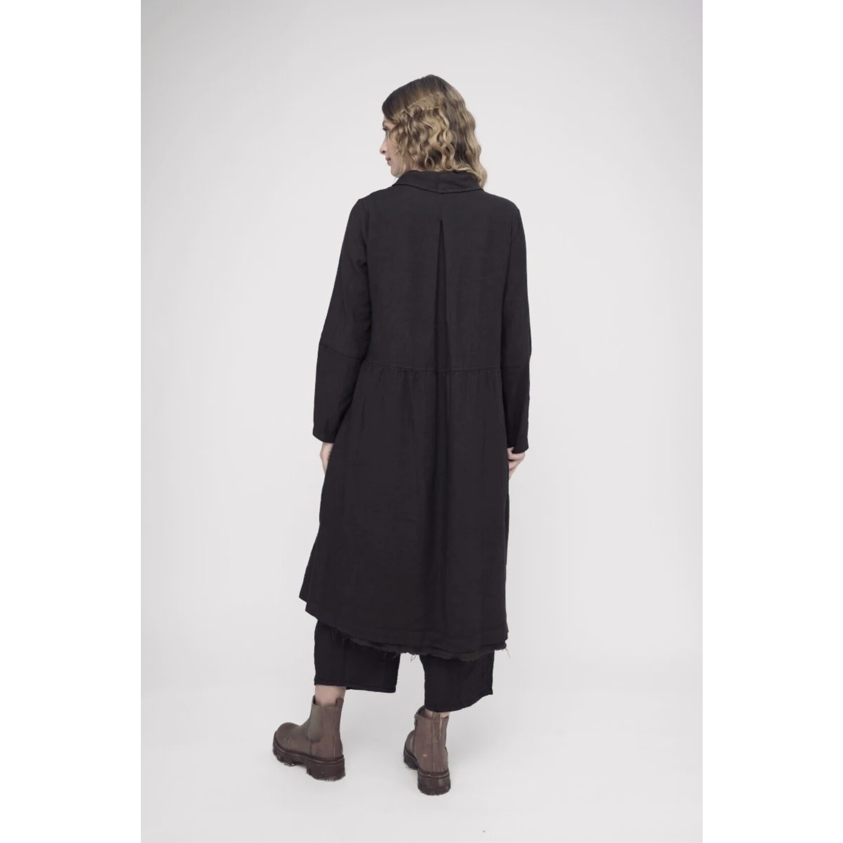 Baci Cotton Linen Overcoat Dress in Black