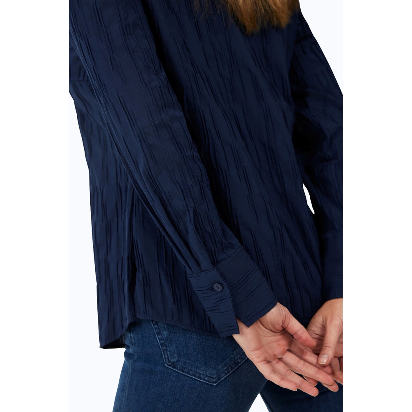 Collared Button Down Crinkled Shirt in Navy