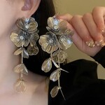 Flower Long Tassel Earrings in Silver