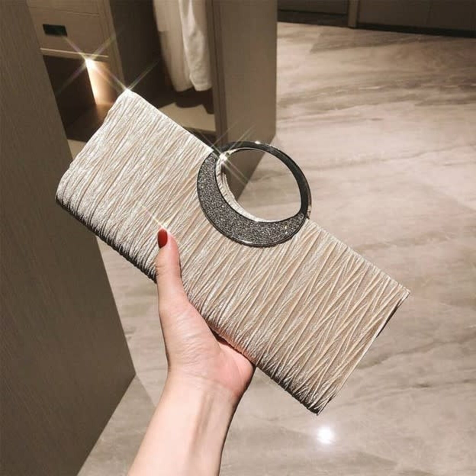 Simple High-End Handbag in Apricot