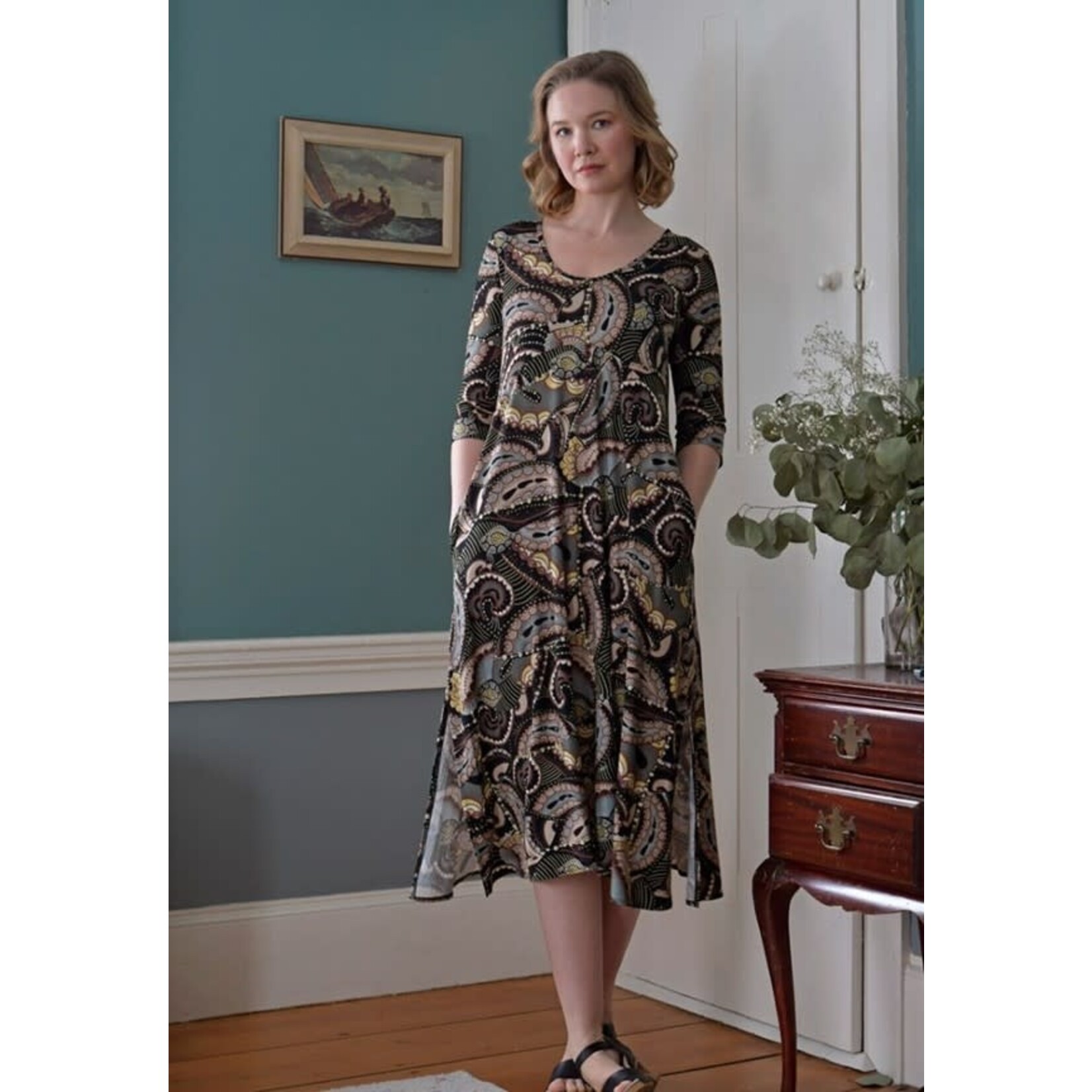 Lexi Dress 3/4 Slv- Dark Paisley