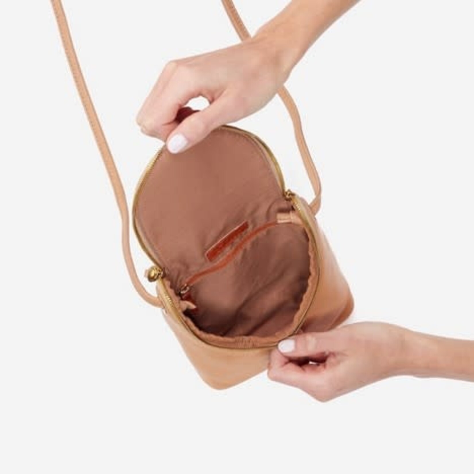 HOBO Fern Pebbled Leather Crossbody in Sandstorm