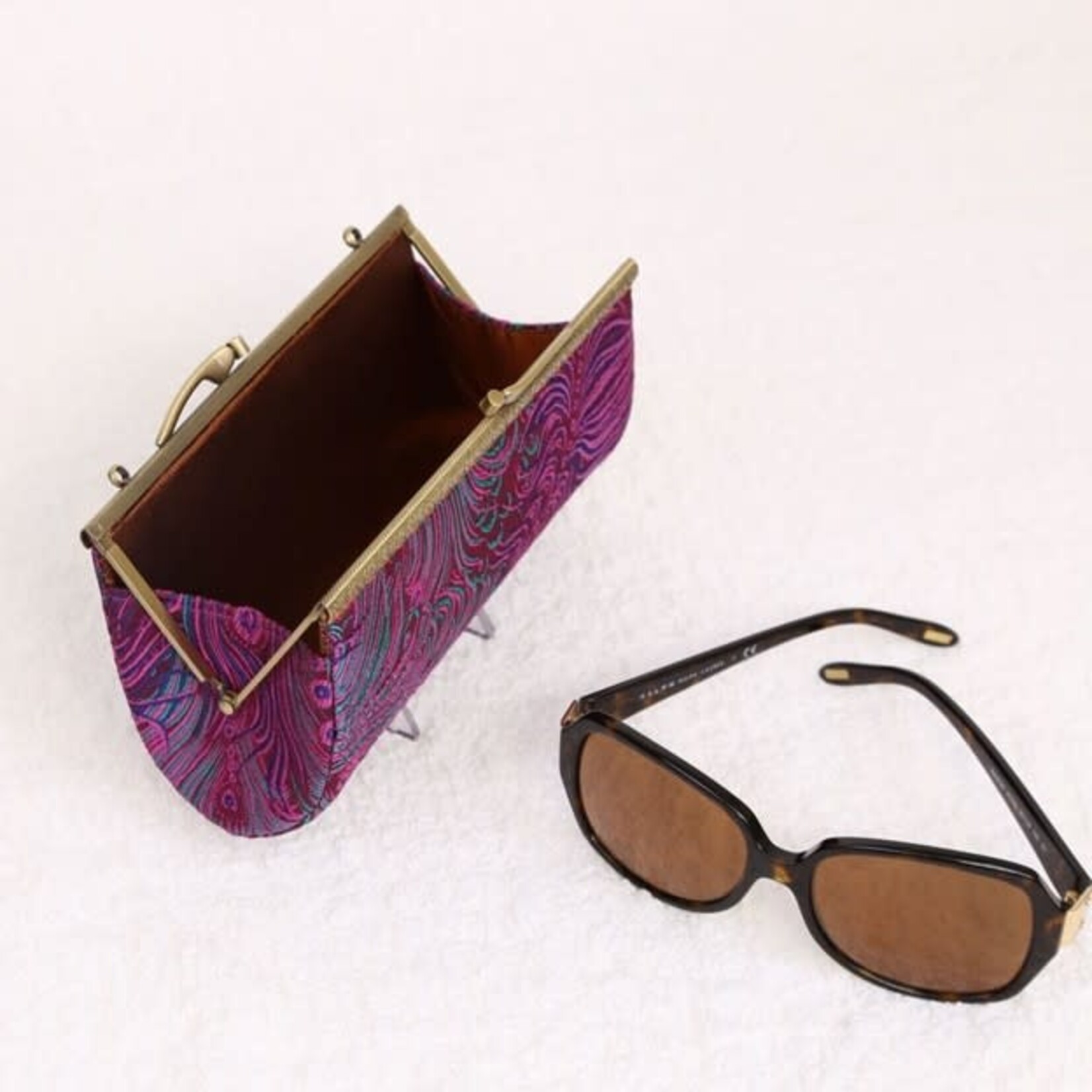 Cathayana Brocade Peacock Eyeglass Case w/ Handsewn Kiss Clasp Closure in Purple & Blue