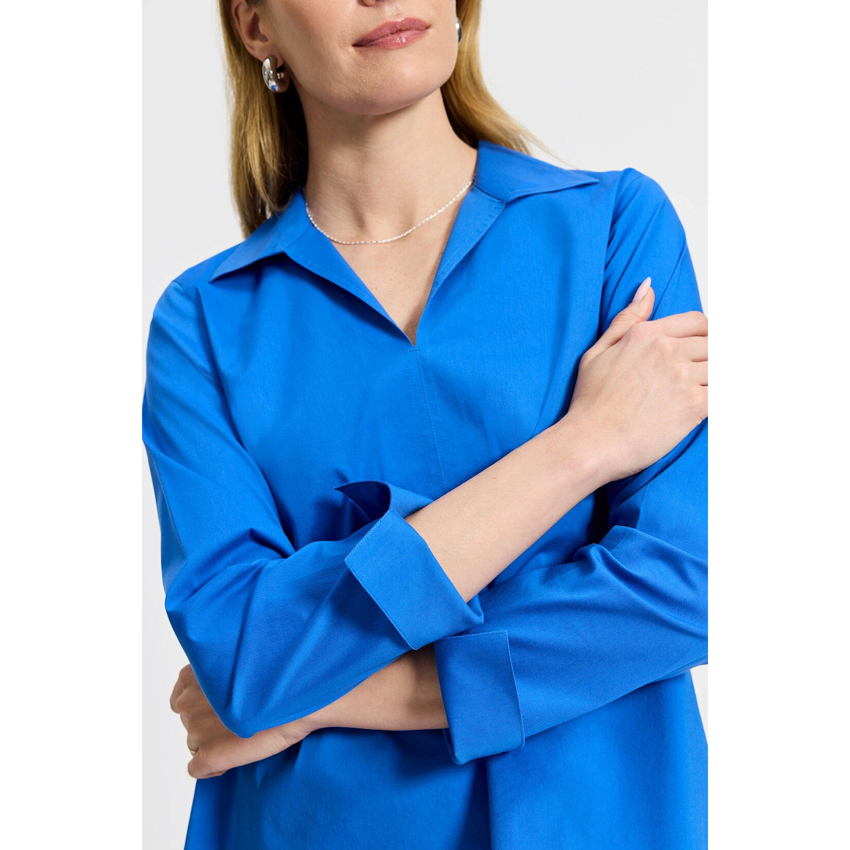 Foxcroft Agnes Stretch Long Sleeve Popover Shirt in Cobalt Blue