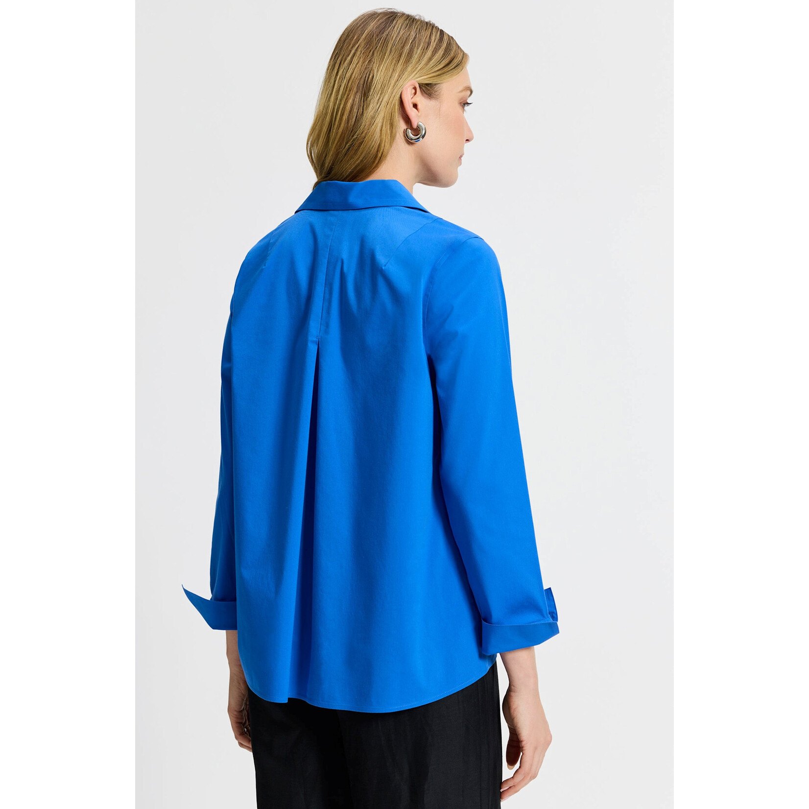 Foxcroft Agnes Stretch Long Sleeve Popover Shirt in Cobalt Blue