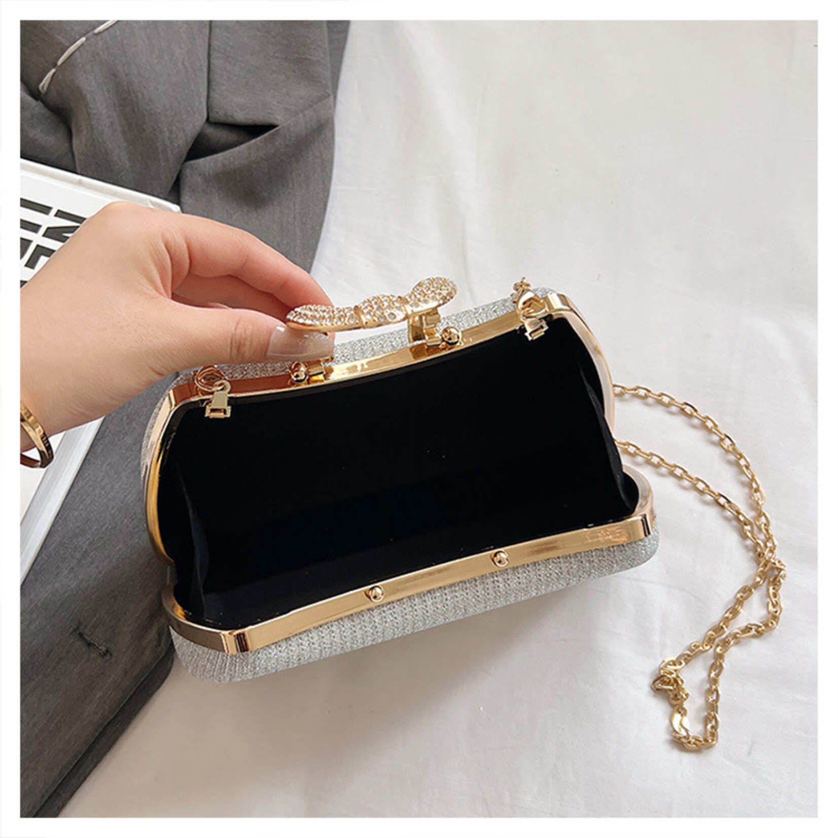 Fine Glitter Clutch in Pink