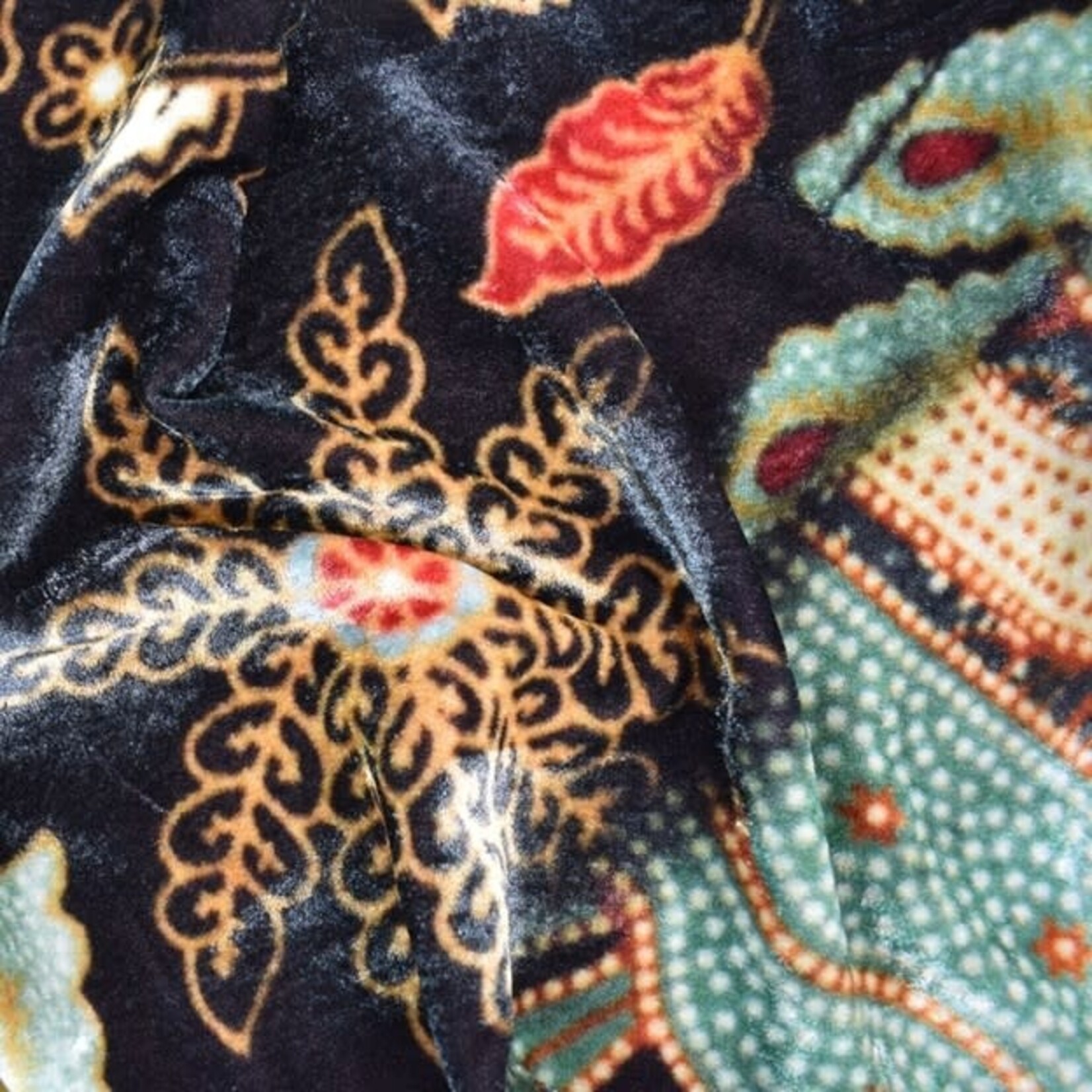 Velveteen Printed Shawl in Black