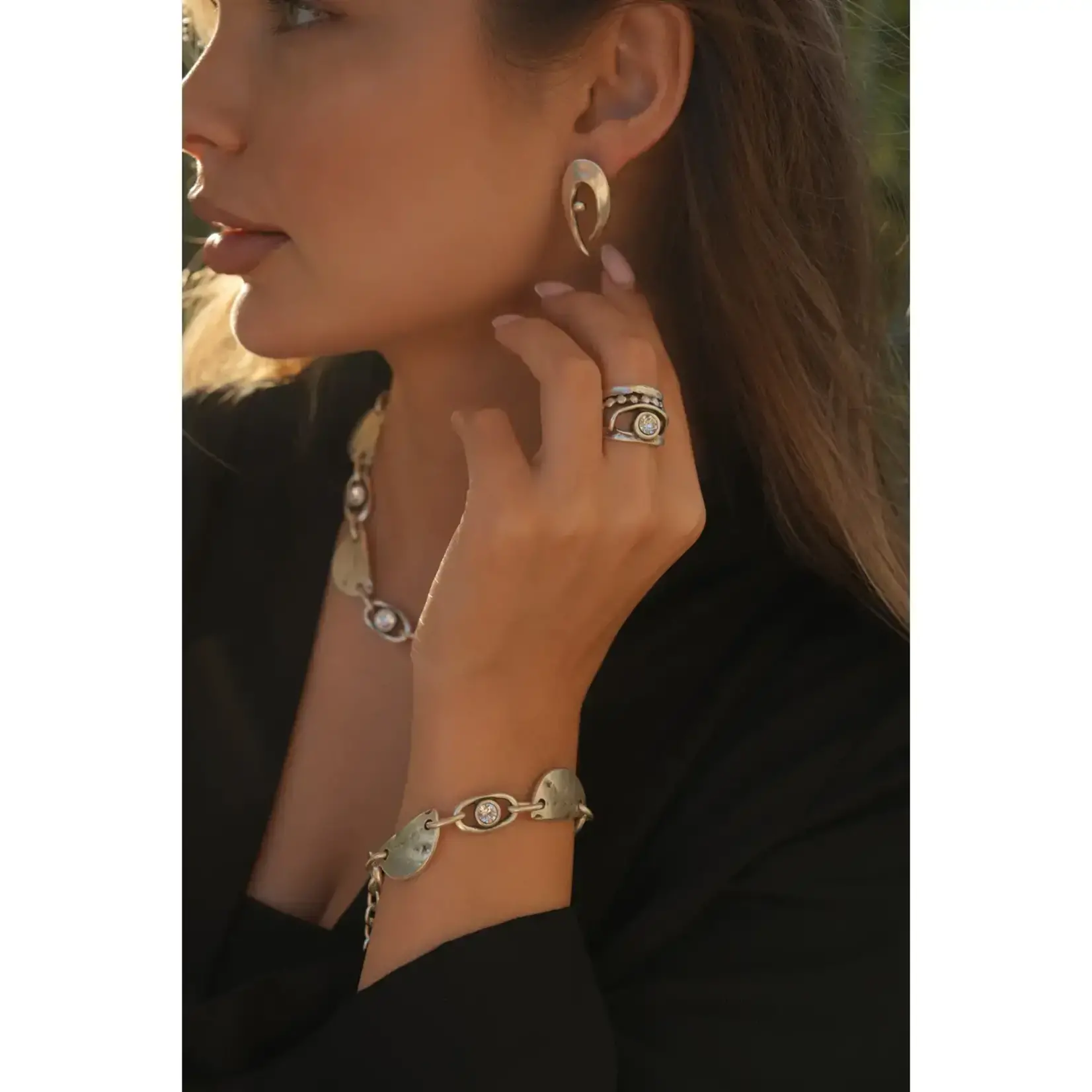 Chanour Handmade Adjustable PewterOval Ring w/Crystal & Bead