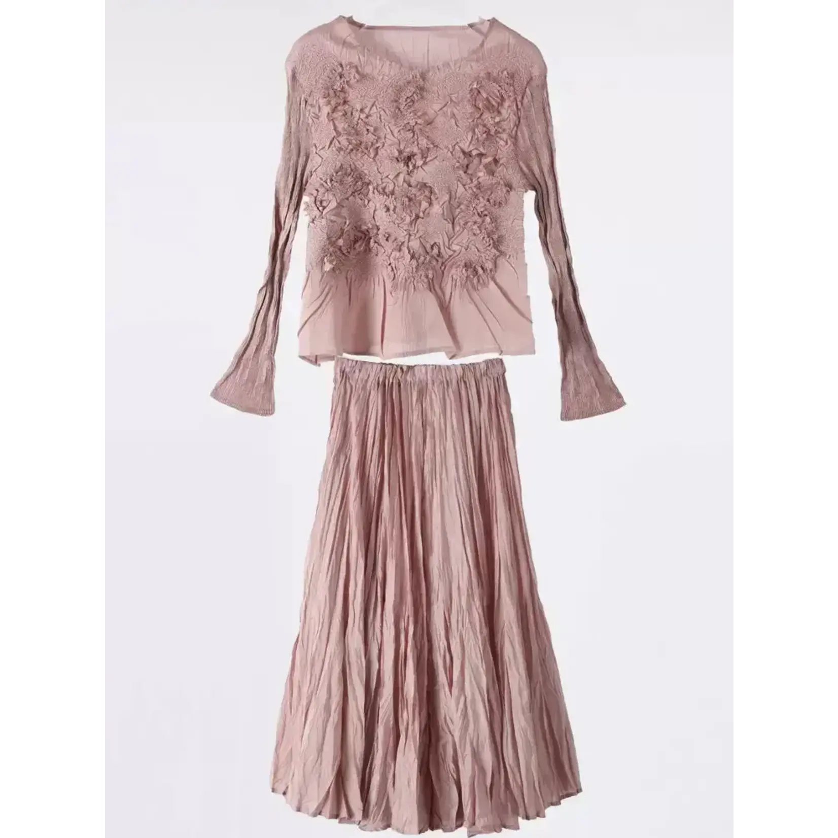 Ellyndale Pleated 3-D Flower Top in Blush Pink One Size