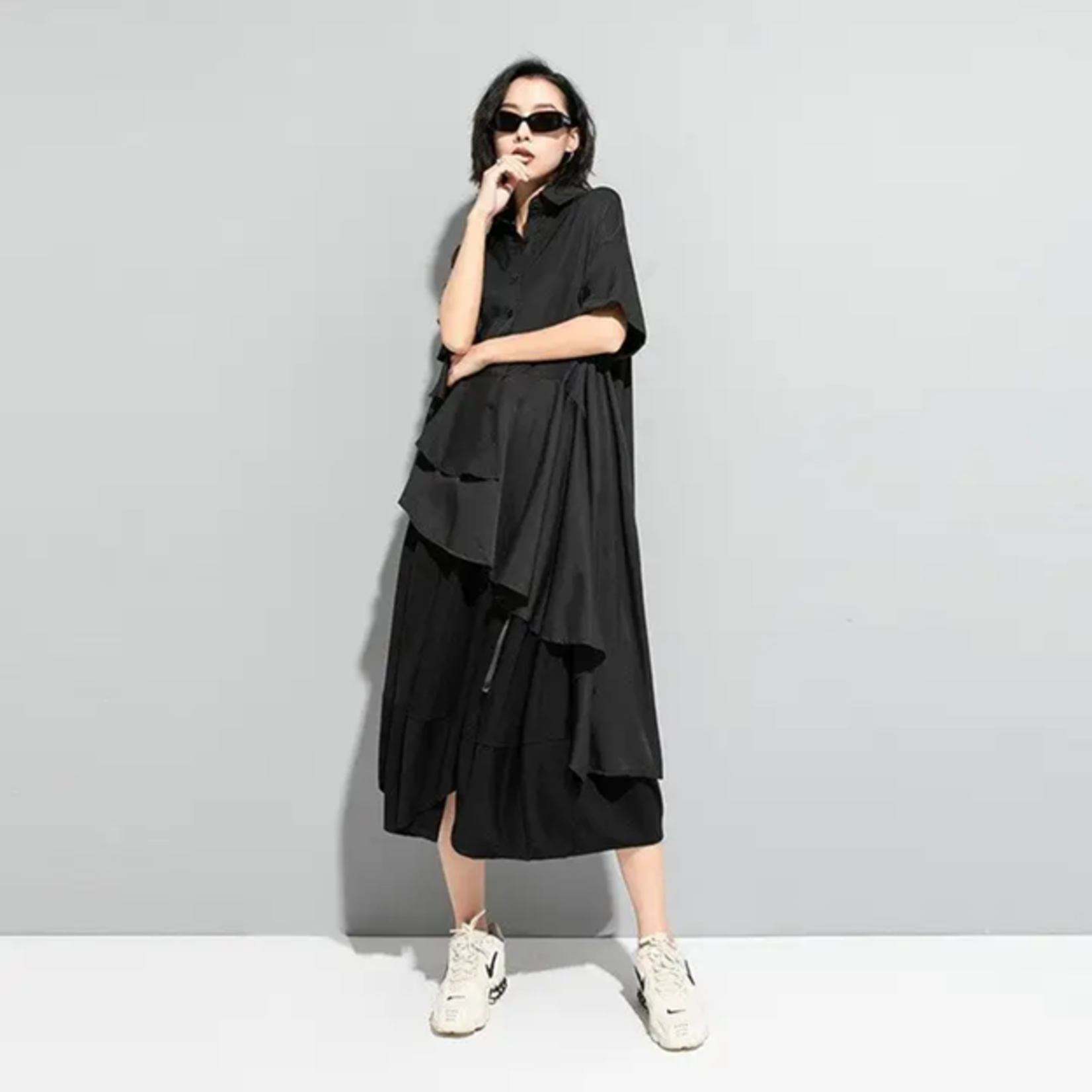 Stylish Short Slv Shirt w/ Irregular Ruffle Hem in Black OS