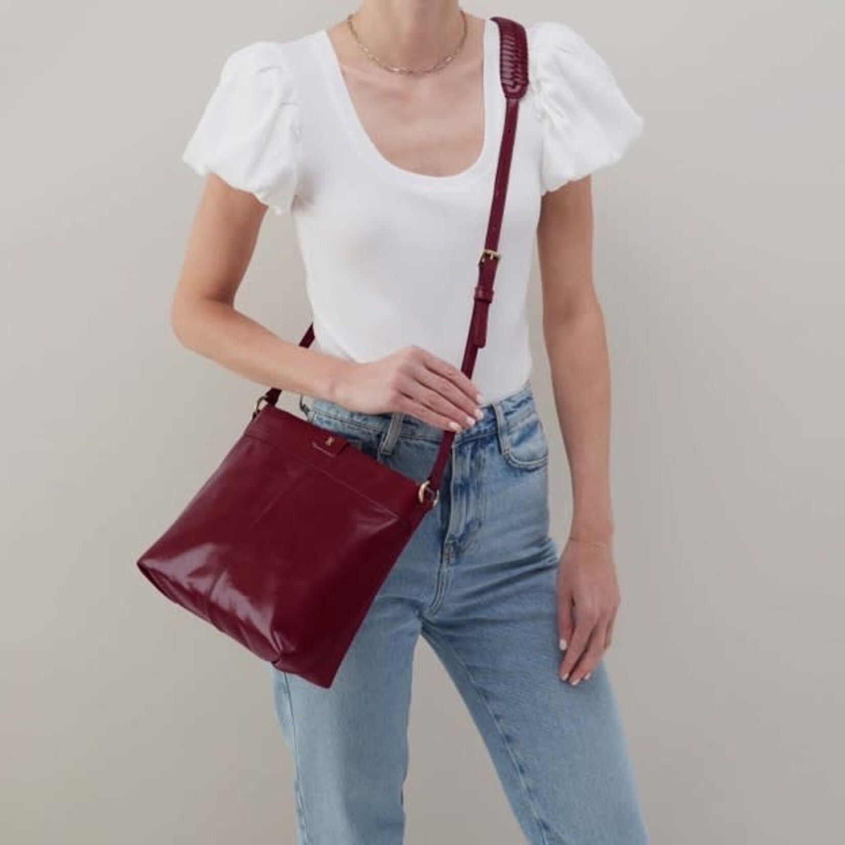 HOBO Romy Medium Crossbody in Saddleberry