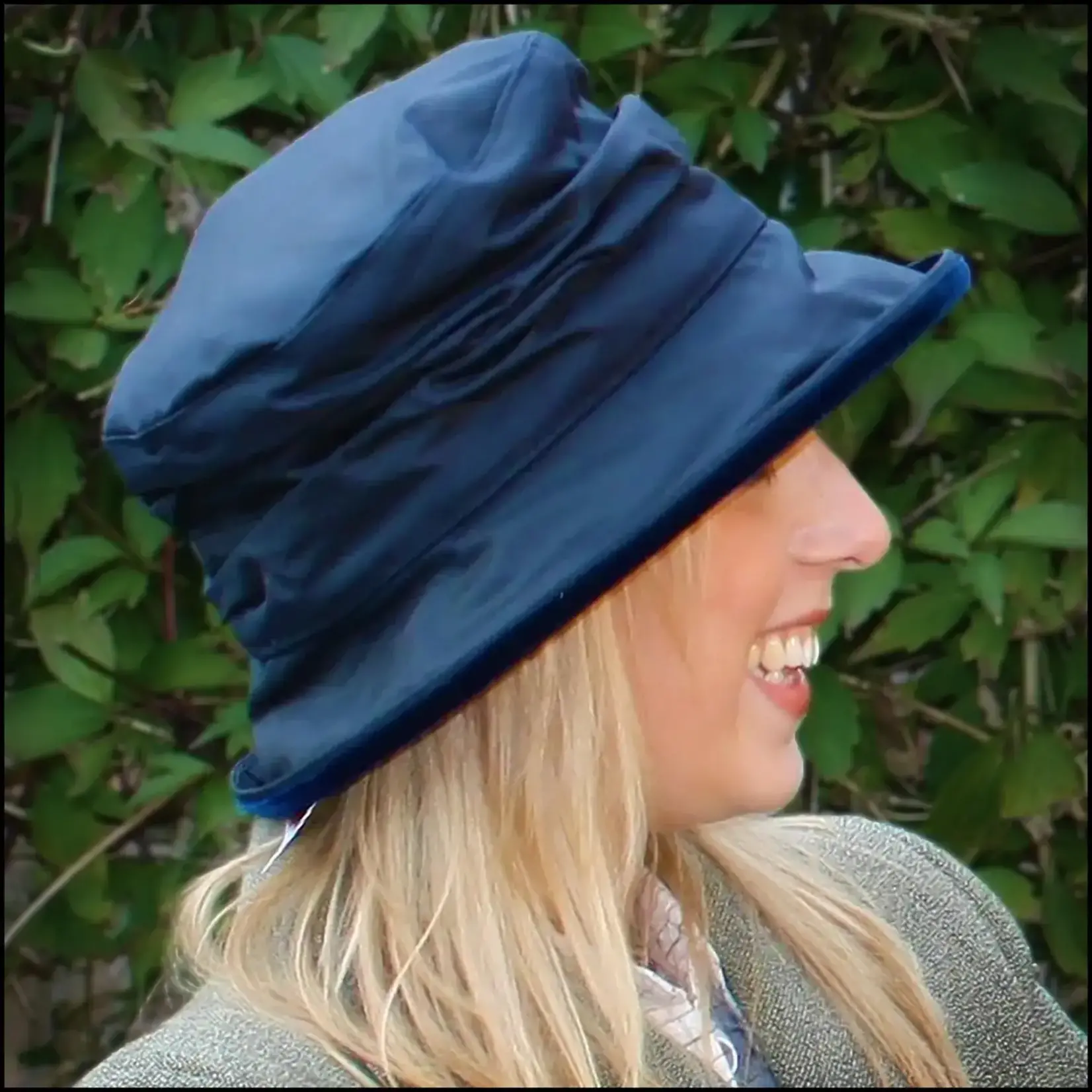 Peak & Brim Hats Christine High Crown Waxed Waterproof Hat, Elegant Foldaway Navy