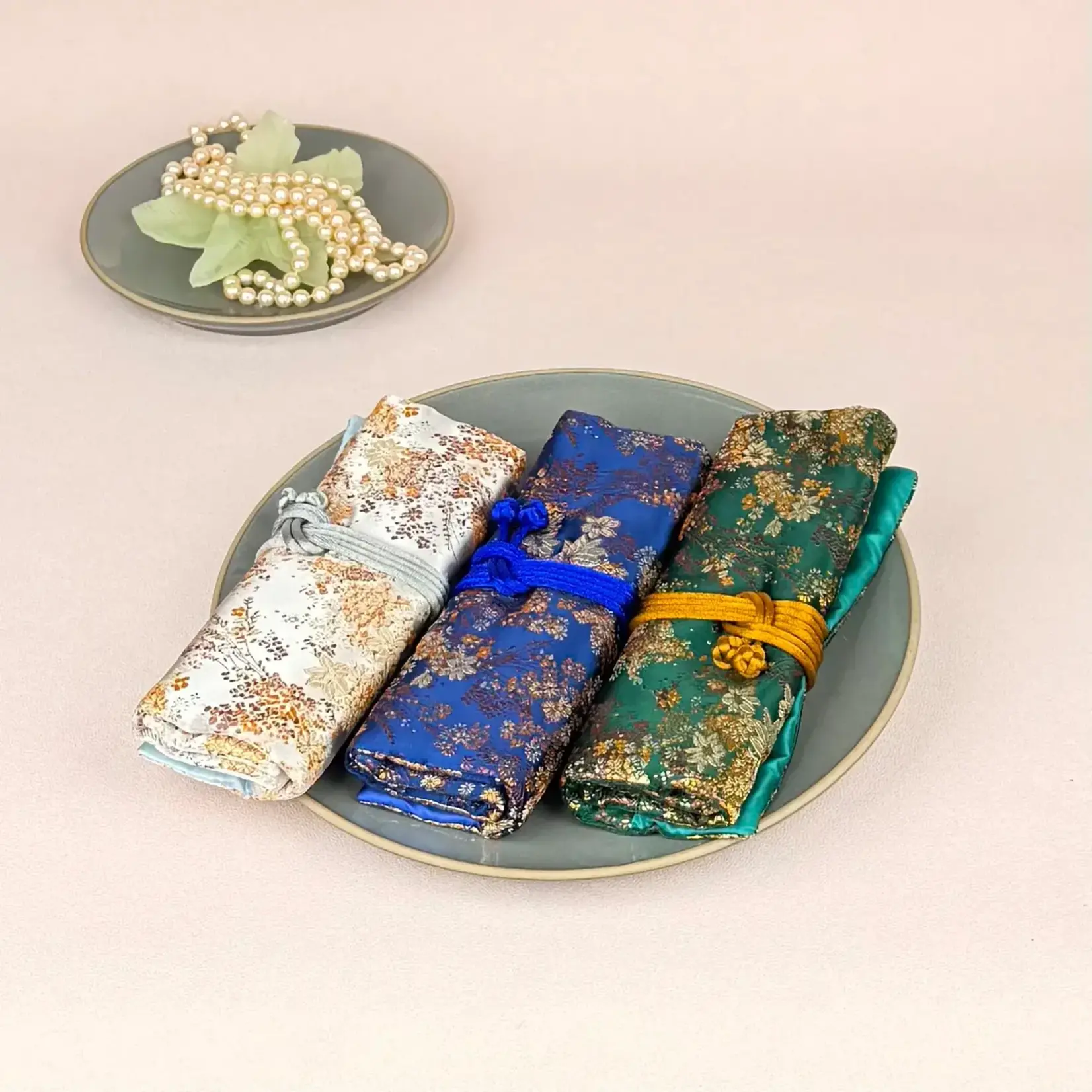 Cathayana Small Gold Floral Jewelry Roll in Silver & Gold