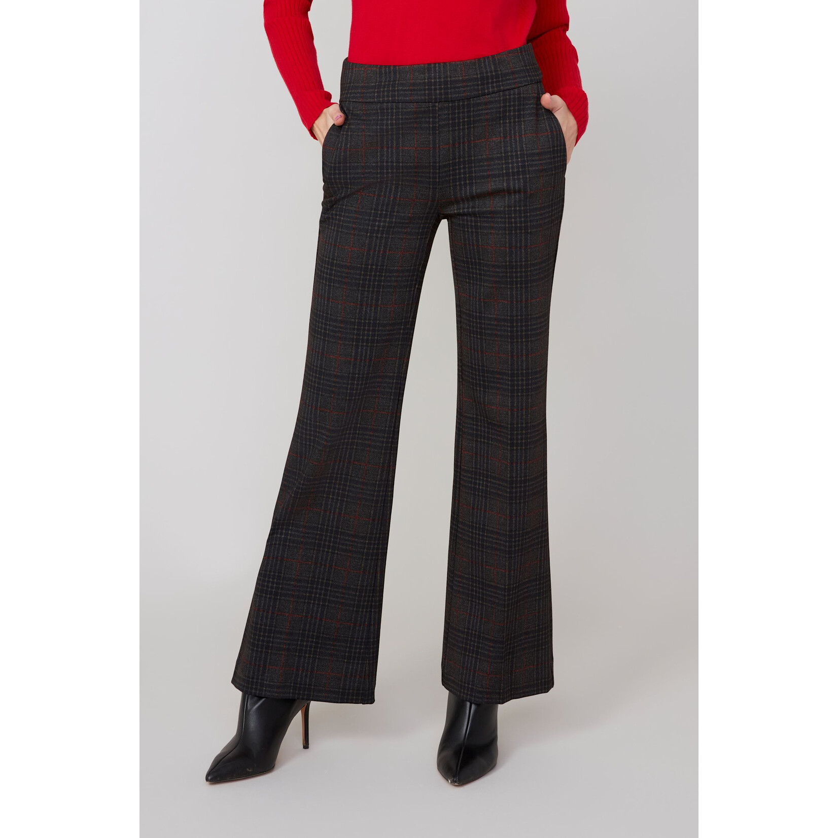 Knit Flare Pant in Scarlet Combo