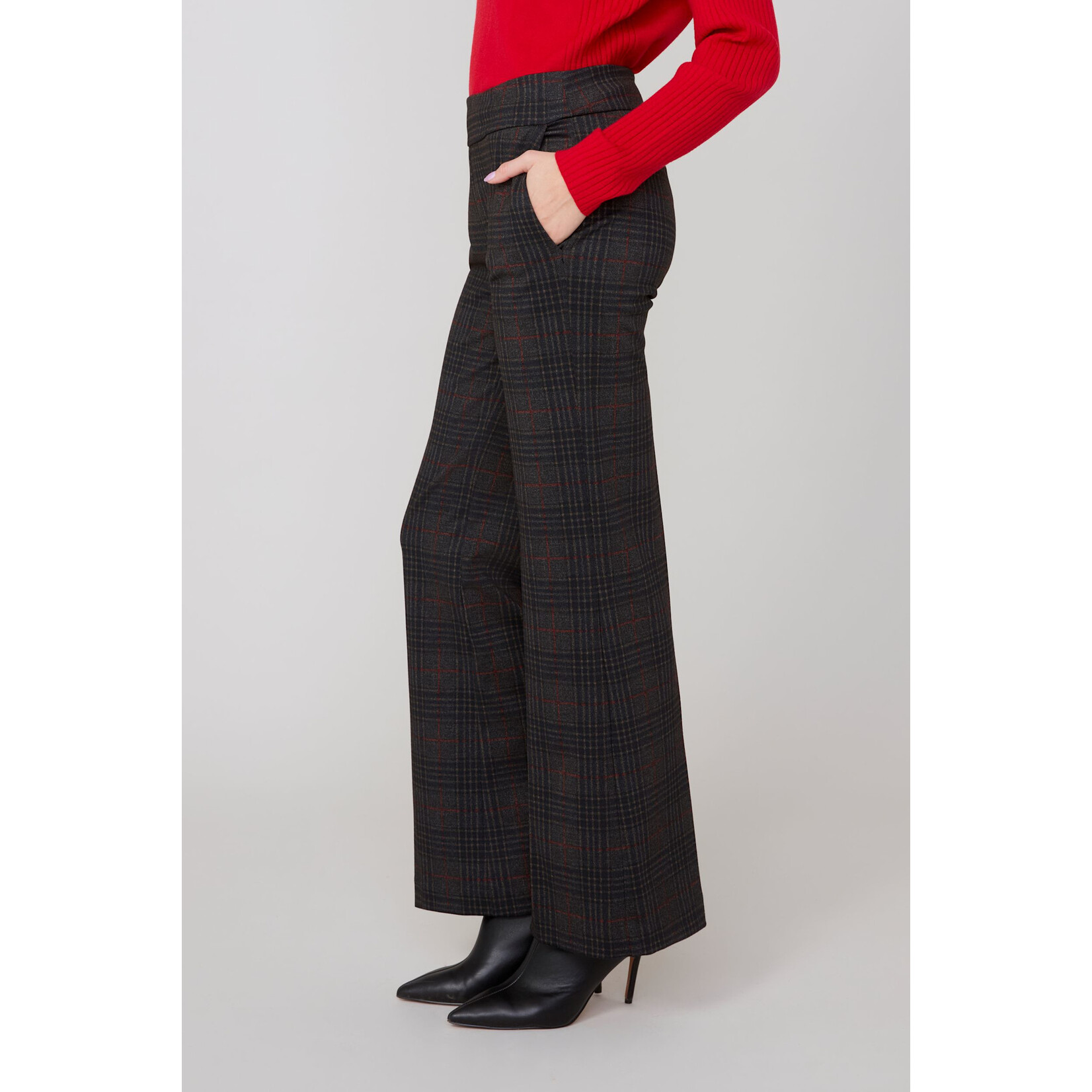 Knit Flare Pant in Scarlet Combo