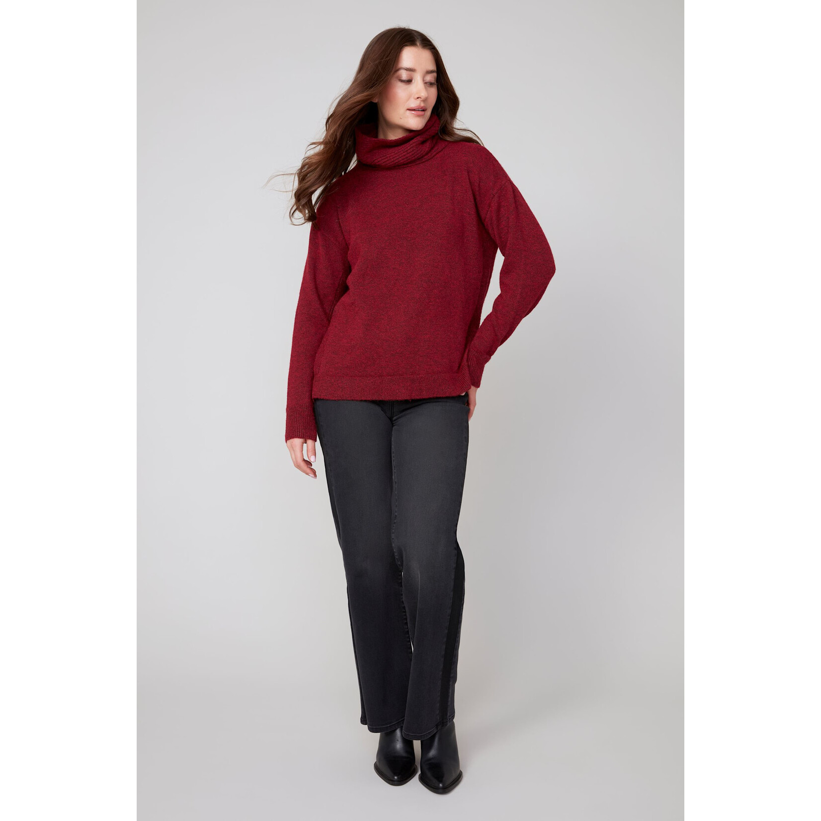 Ribbed Knit Cowl Sweater In Heather Porto