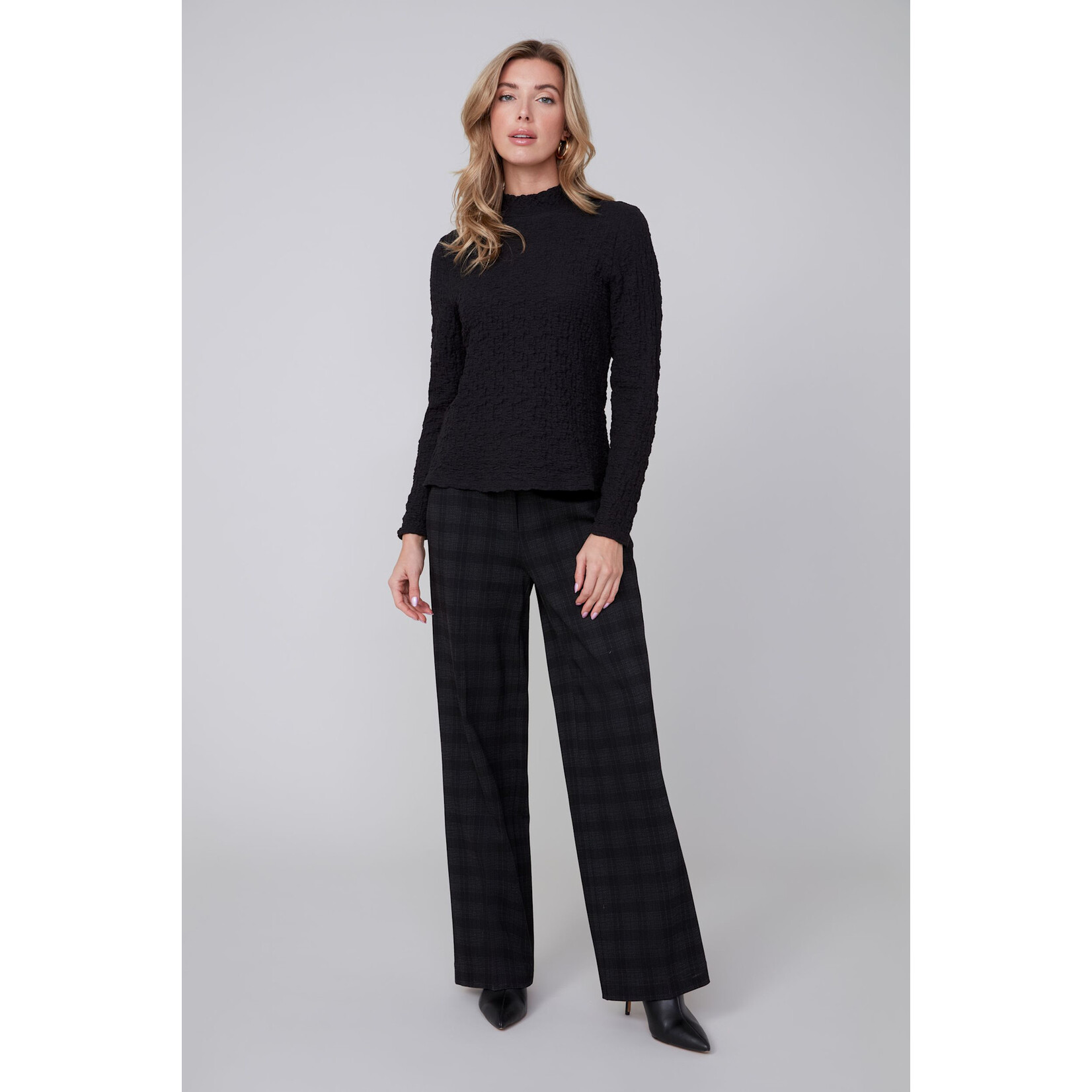 Knit Textured Mock Neck atop in Black