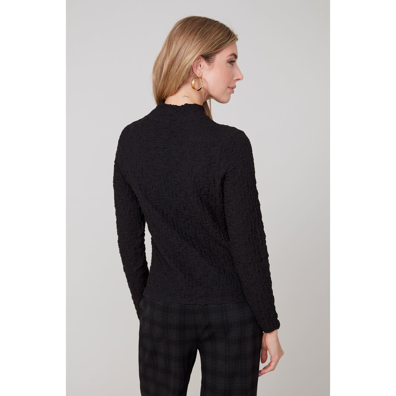 Knit Textured Mock Neck atop in Black