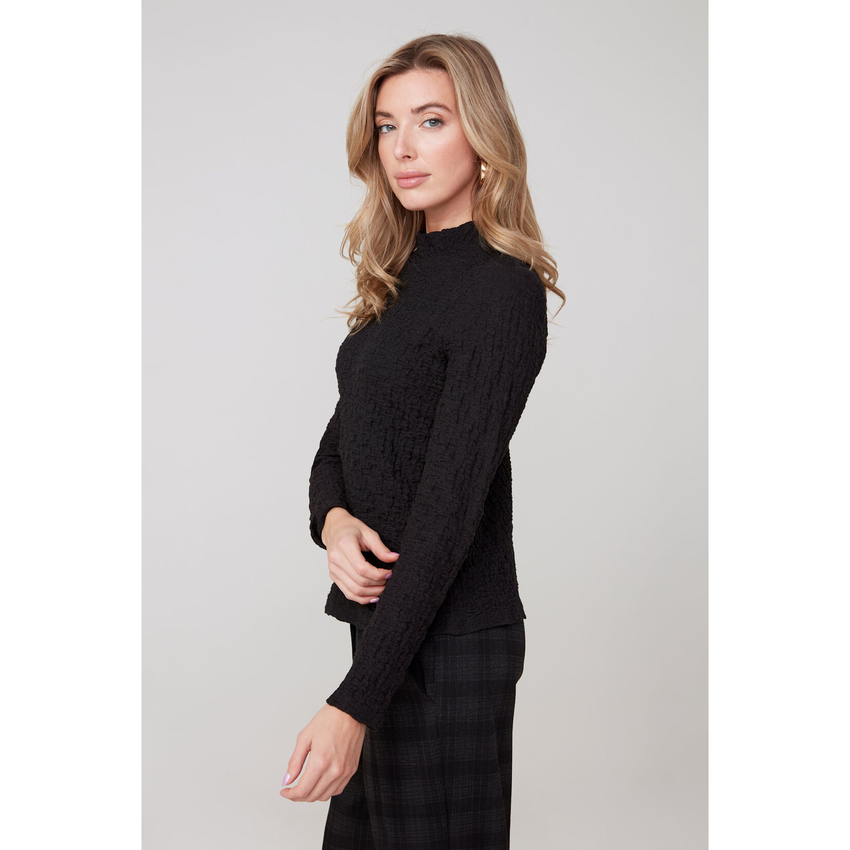 Knit Textured Mock Neck atop in Black