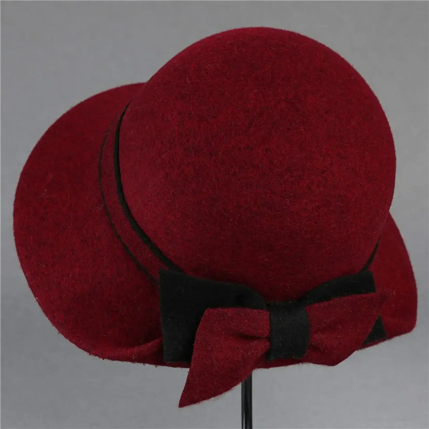 Wine 100% Wool Back Upturn w/Bow in Black