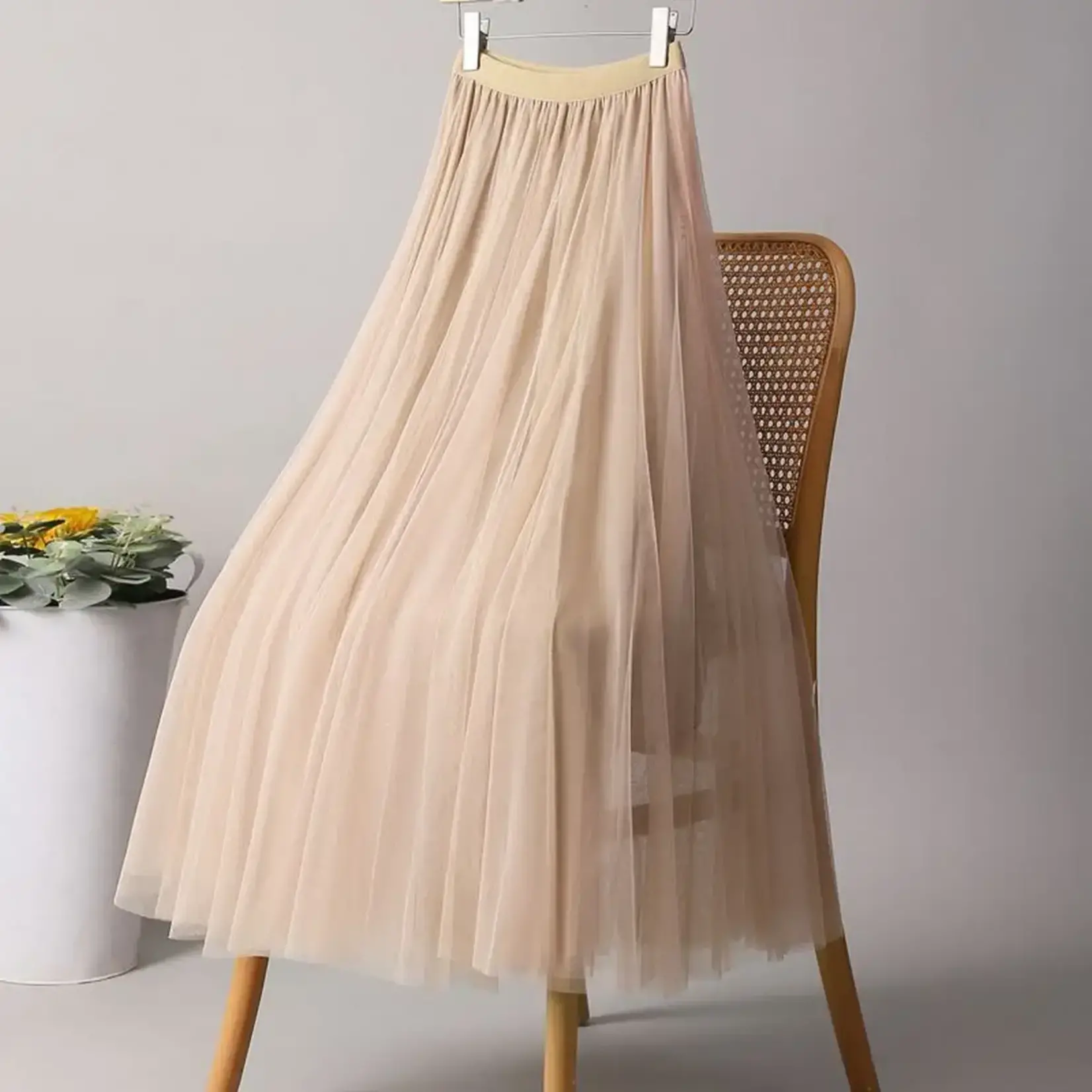Solid Color Elastic-Waist Tulle A-Line Skirt in Khaki