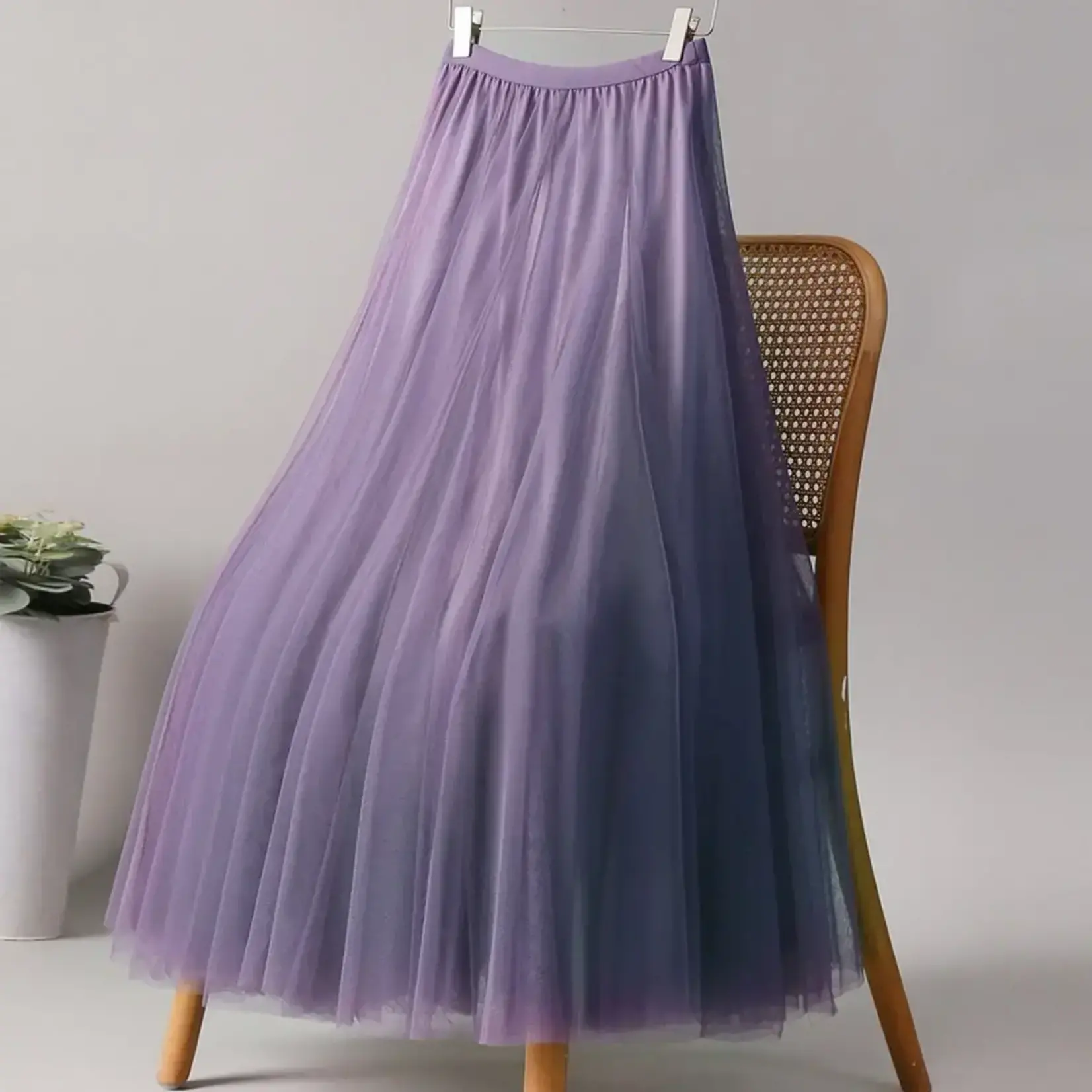Solid Color Elastic-Waist Tulle A-Line Skirt in Light Purple
