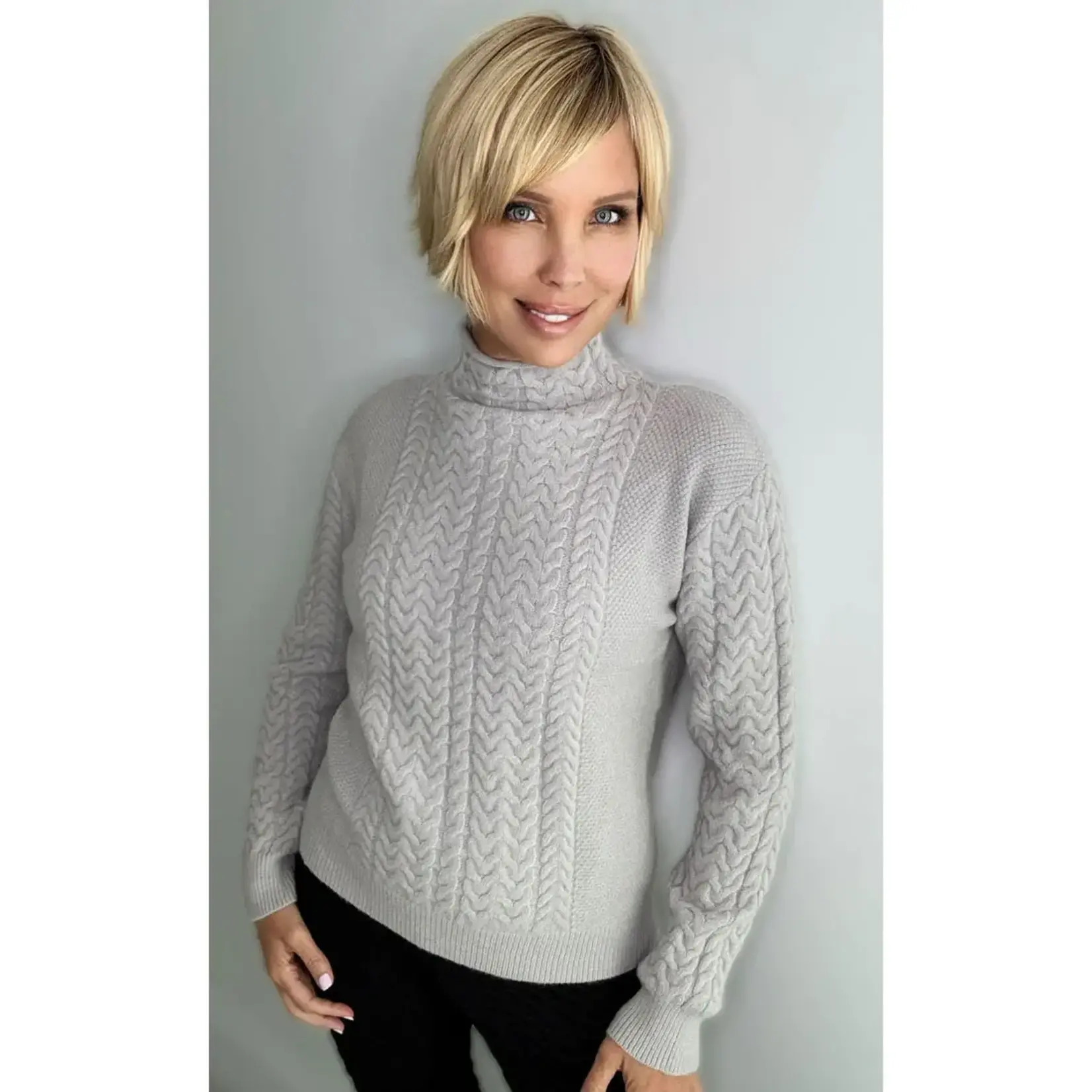 Wavy Cable Mock Neck Sweater in Grey