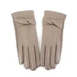 Pretty Persuasions Faux Leather w/Twist on Wrist Gloves in Beige