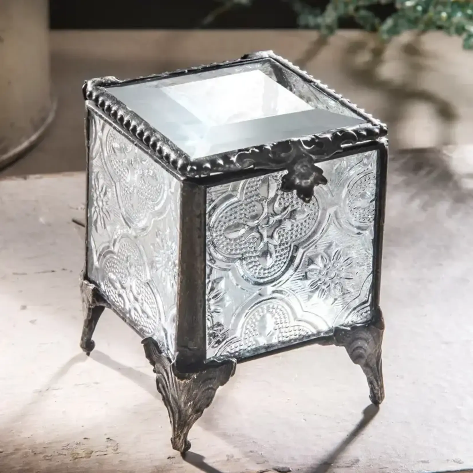J Devlin Glass Clear Textured Glass Ring Box