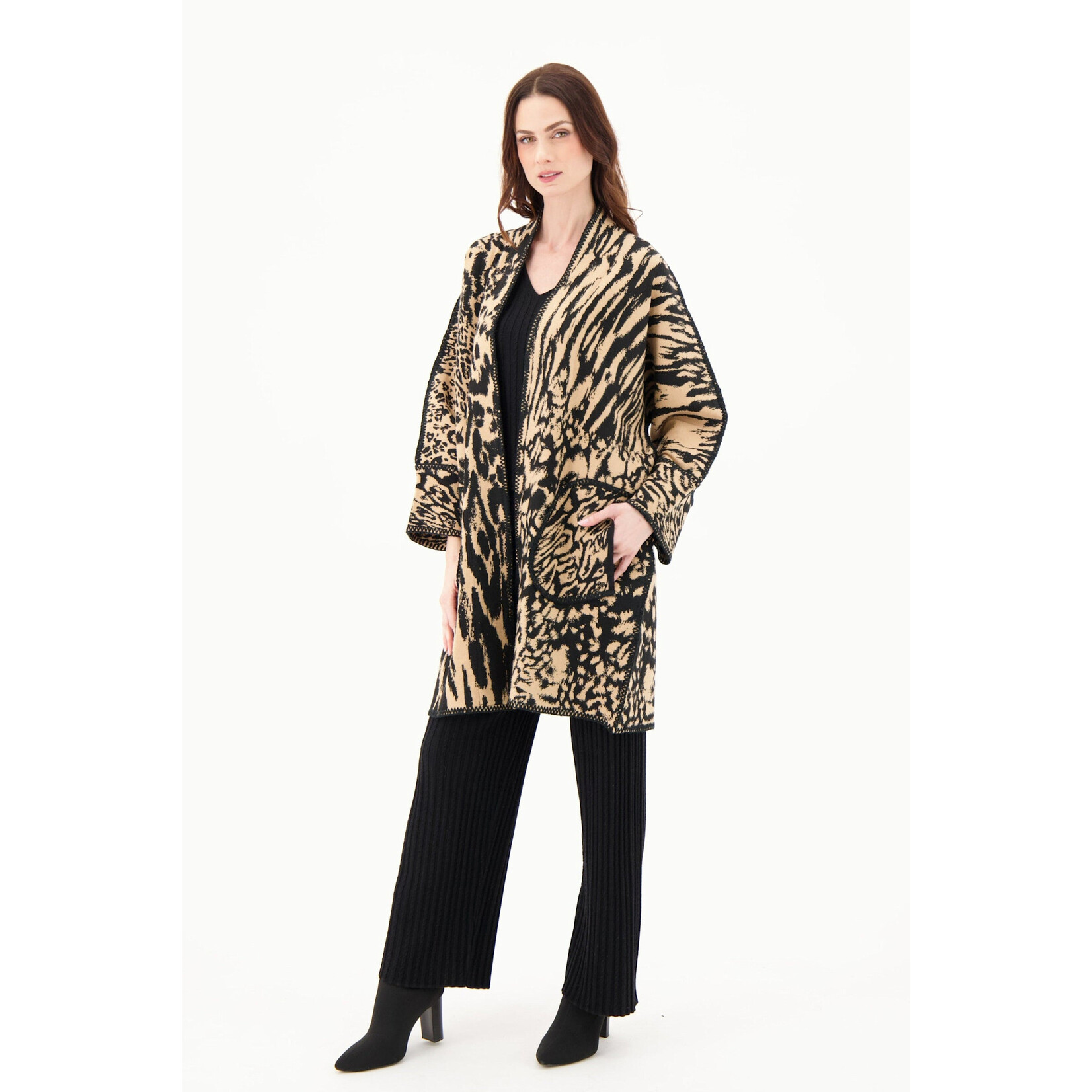 Blanket Stitch Cardigan in Leopard