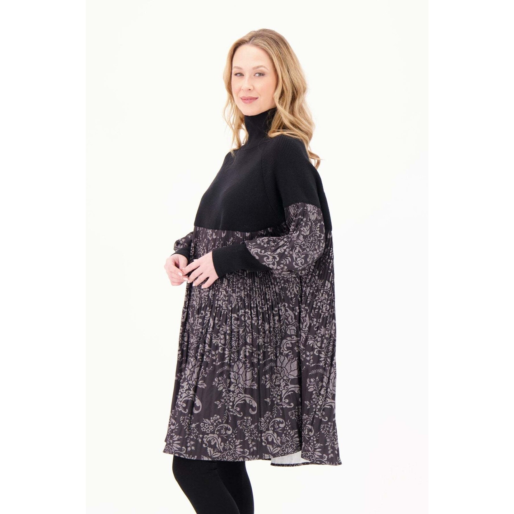 Floral Pleated Dress in Black Print