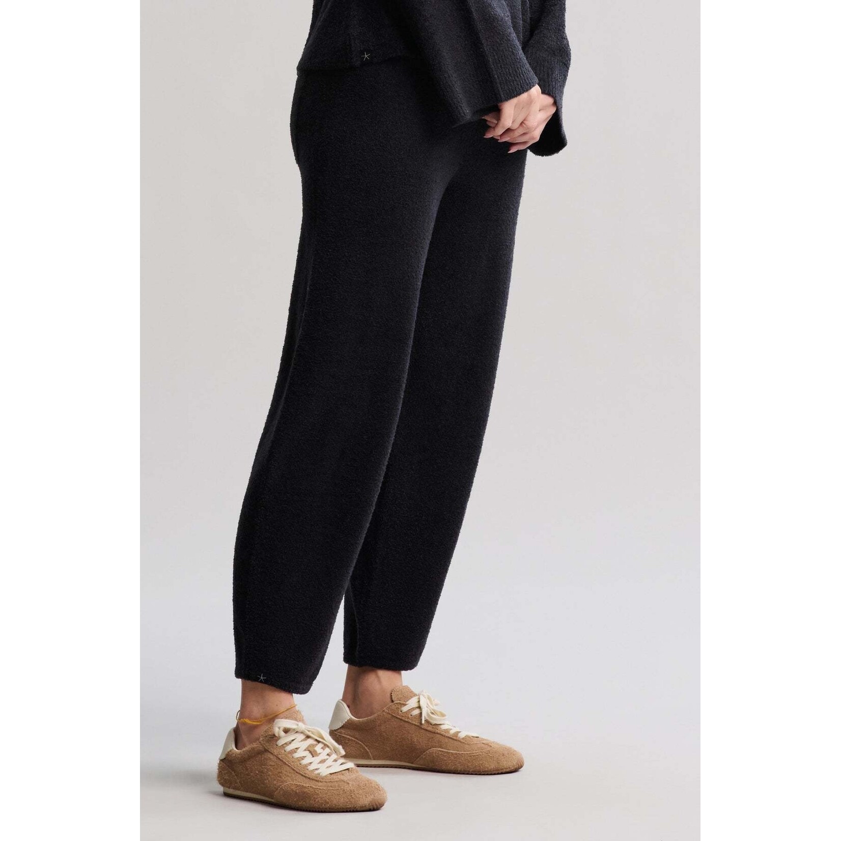 Barefoot Dreams Barrel Leg Pant in Black