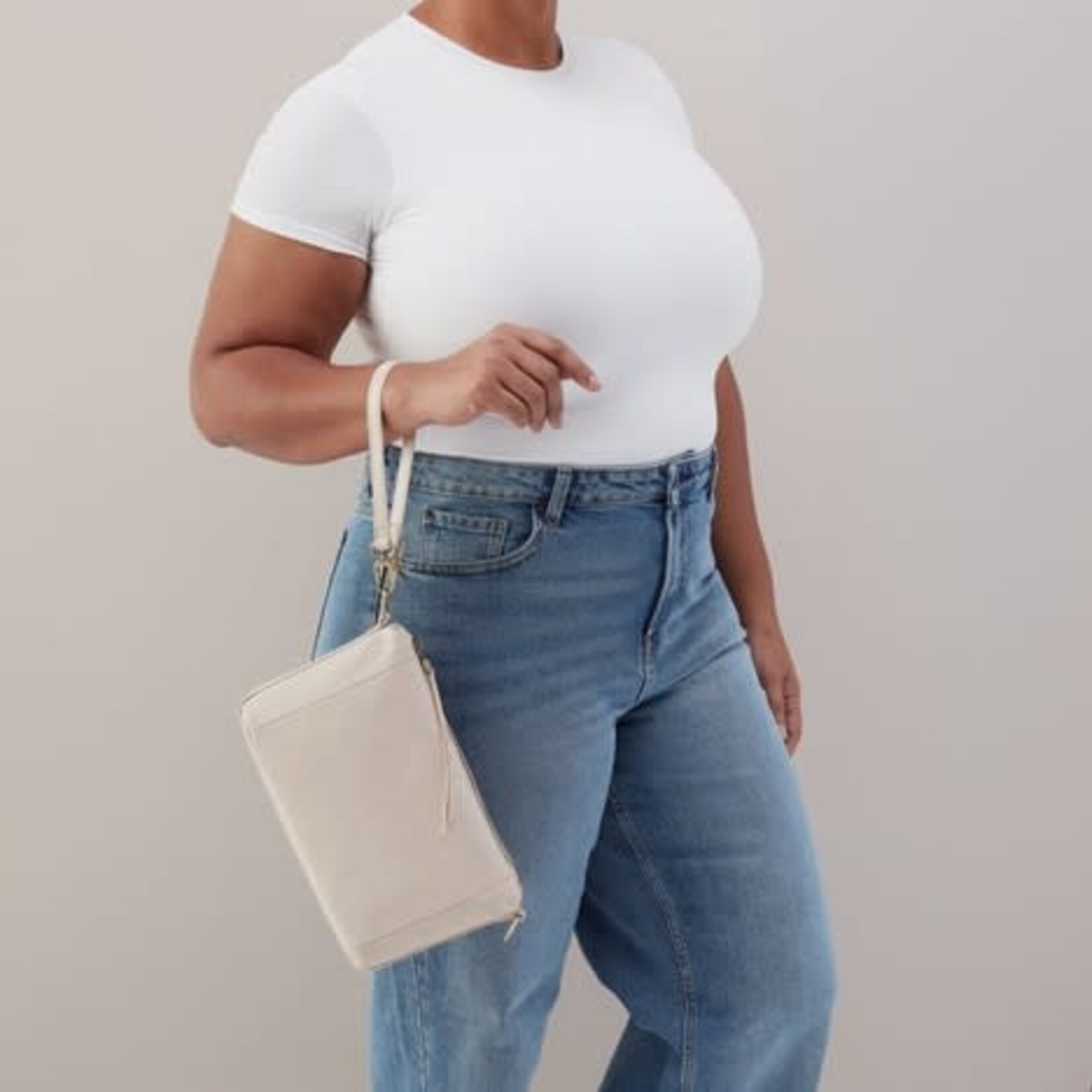 HOBO Darcy Carry-All Polished Leather Crossbody in Pale Flax