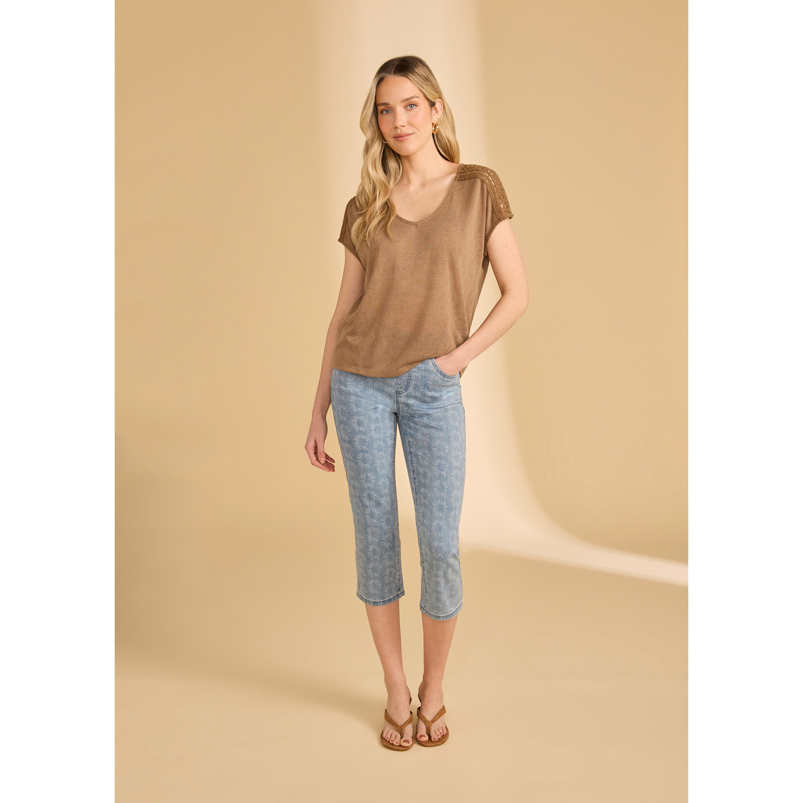 FDJ Pull-On Printed Capri in Sun Tile