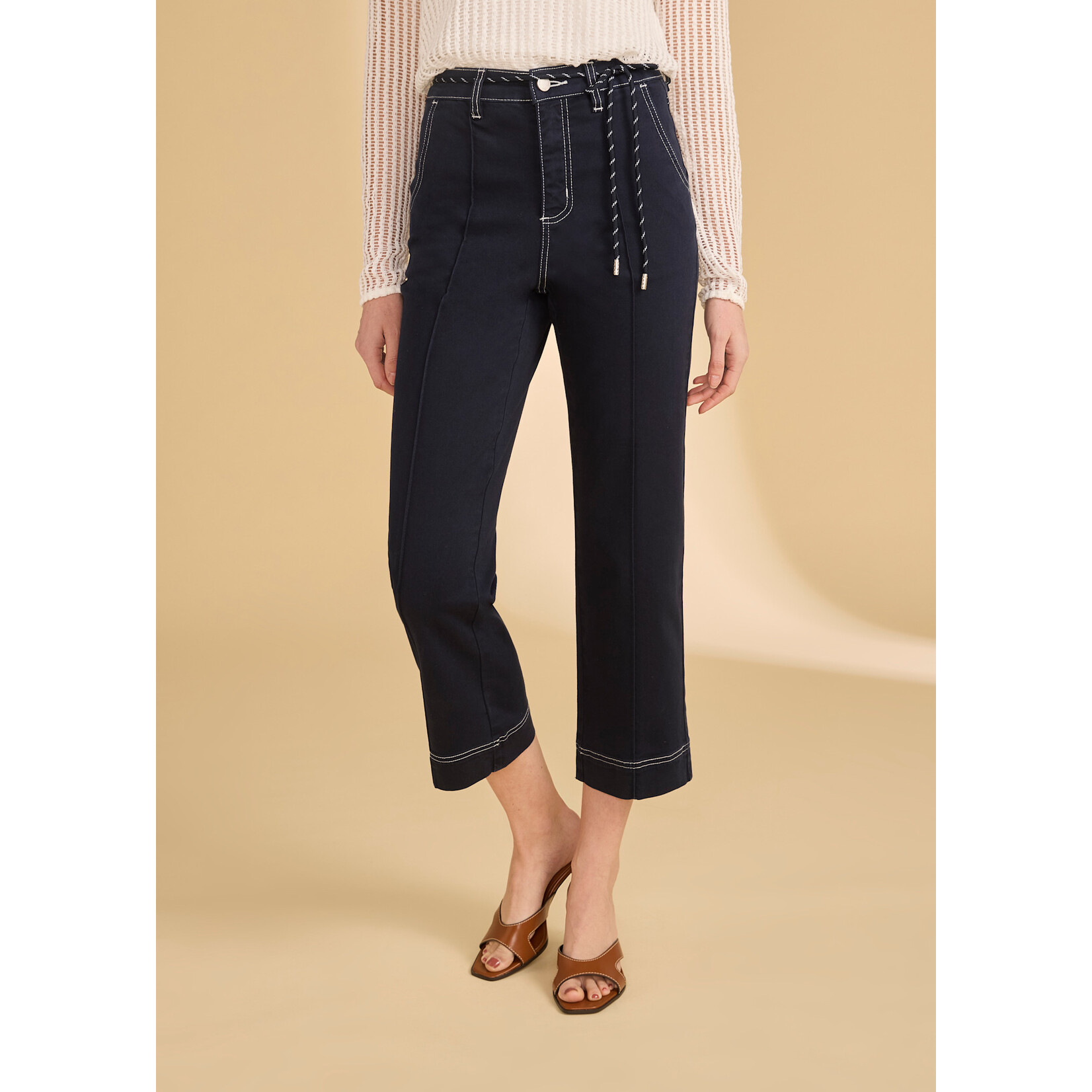 FDJ Suzanne Straight Crop in Navy