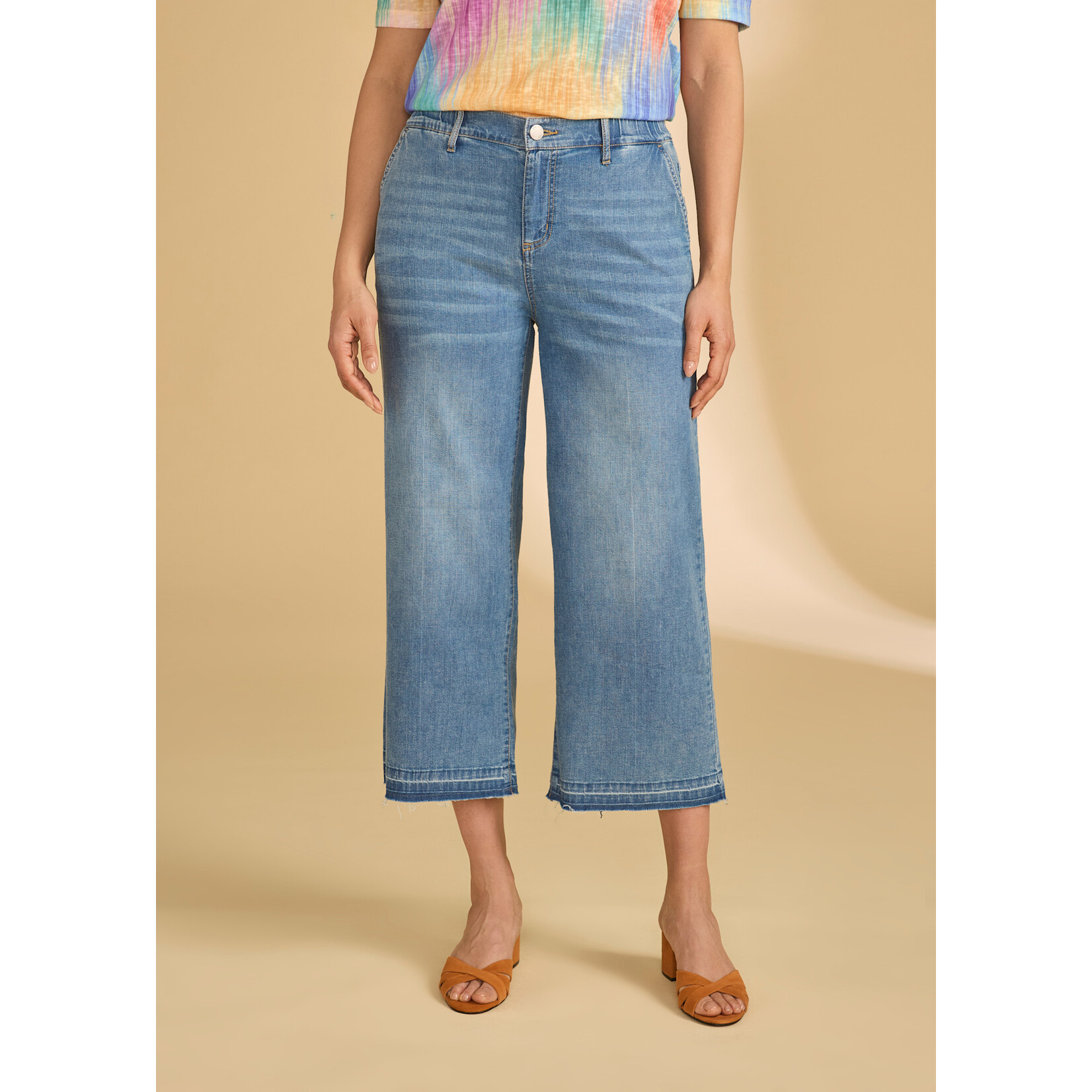 FDJ Pull-On Wide Crop Trouser in Medium Blue