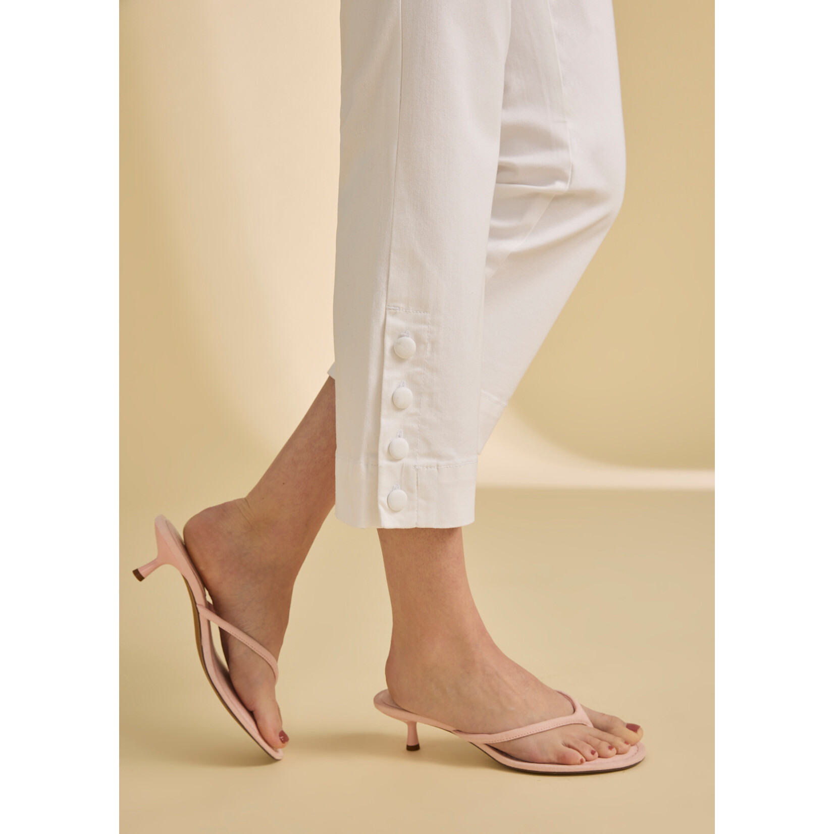 FDJ Pull-On Boot Crop in White