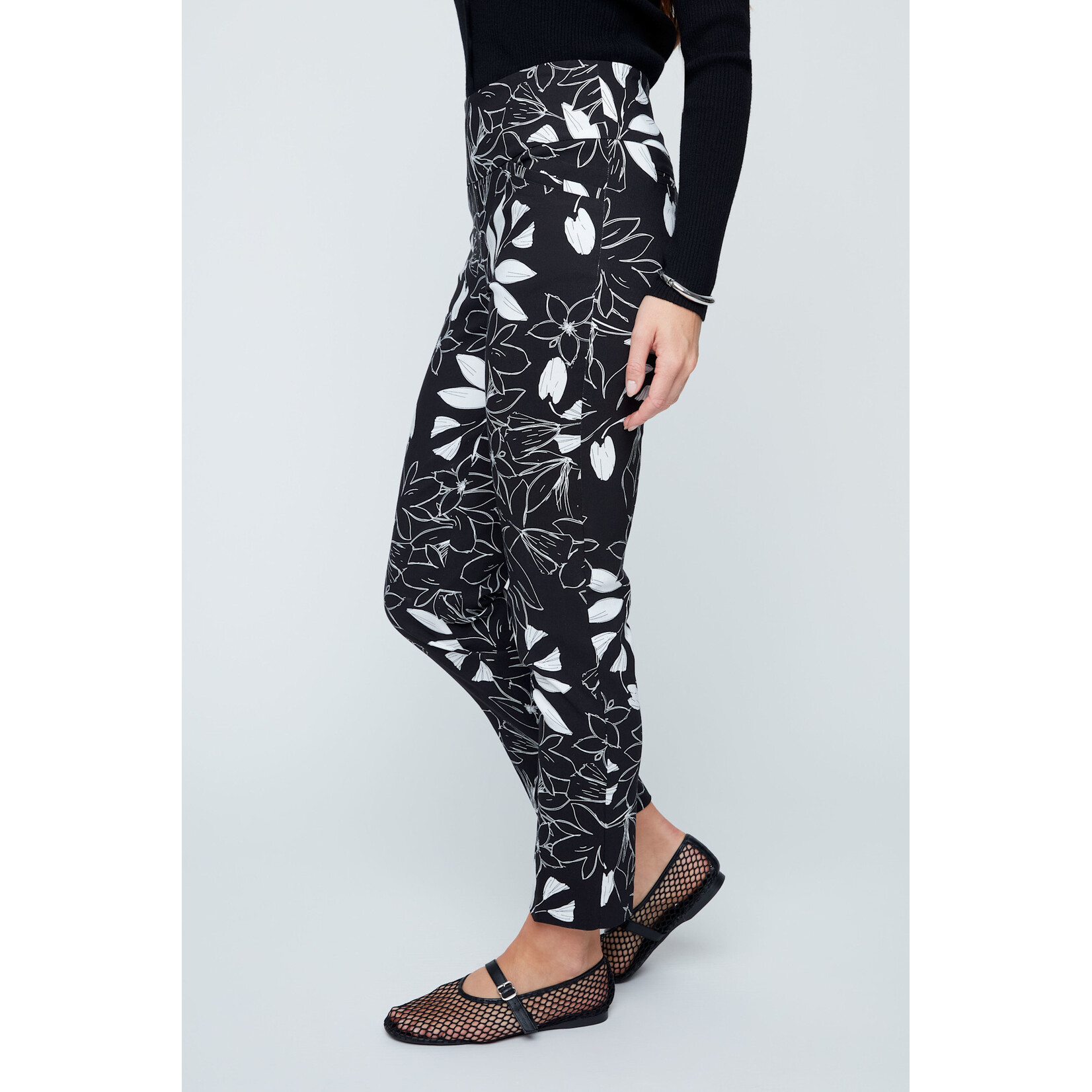 Woven Pant in Black Combo