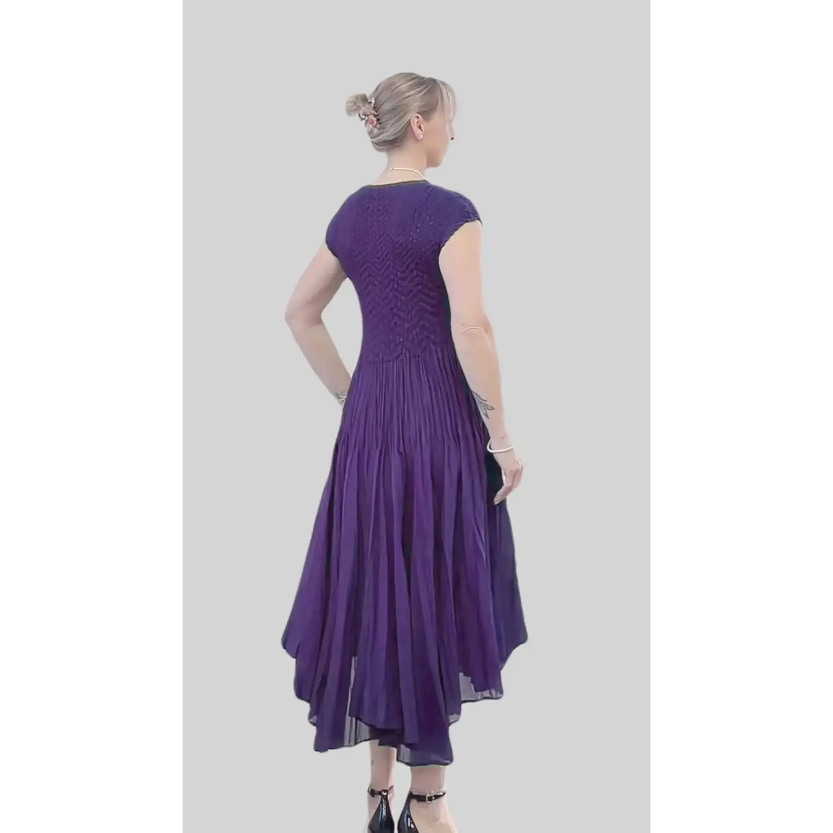 Ellyndale Pleated Dress w/Cupsleeves Violet OS