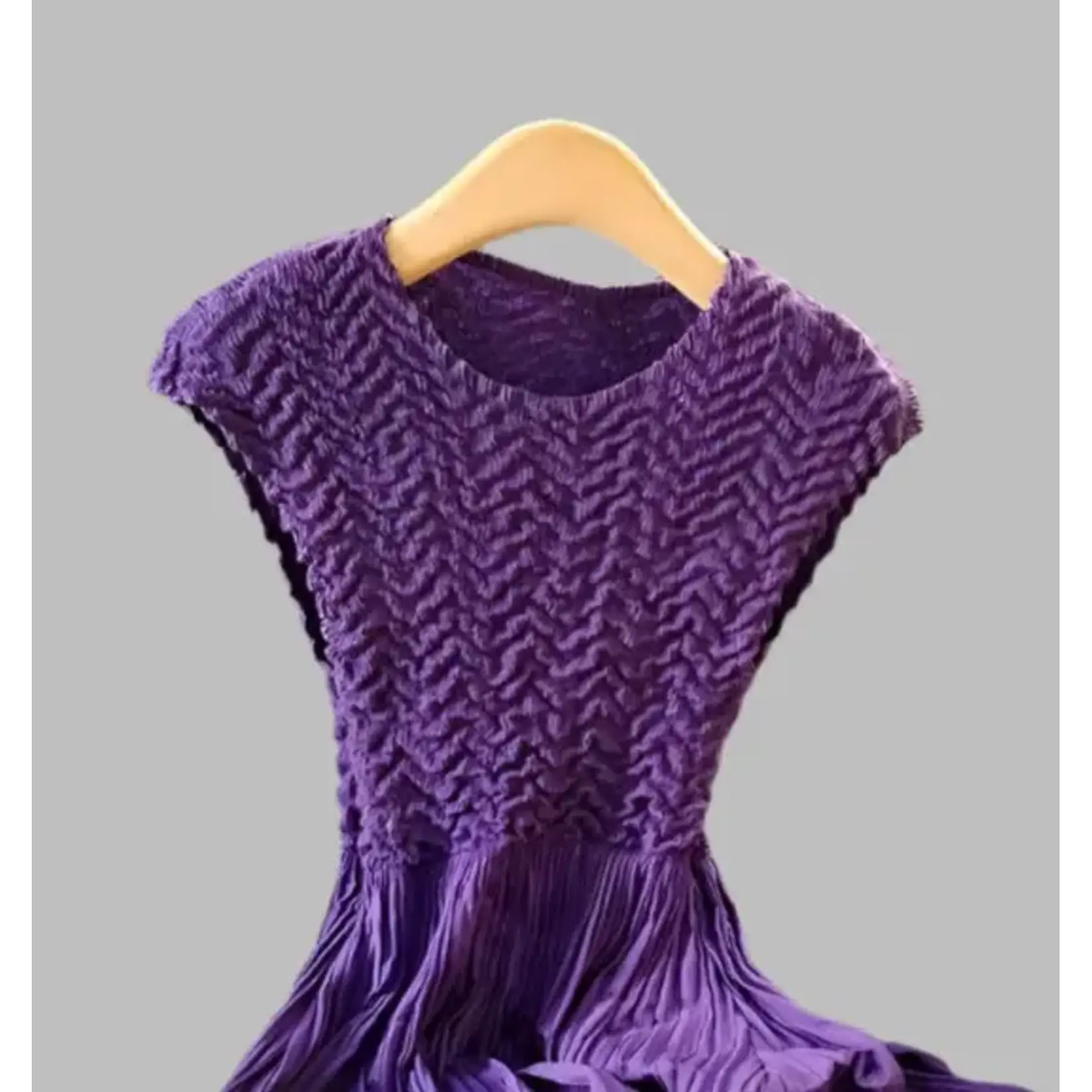 Ellyndale Pleated Dress w/Cupsleeves Violet OS