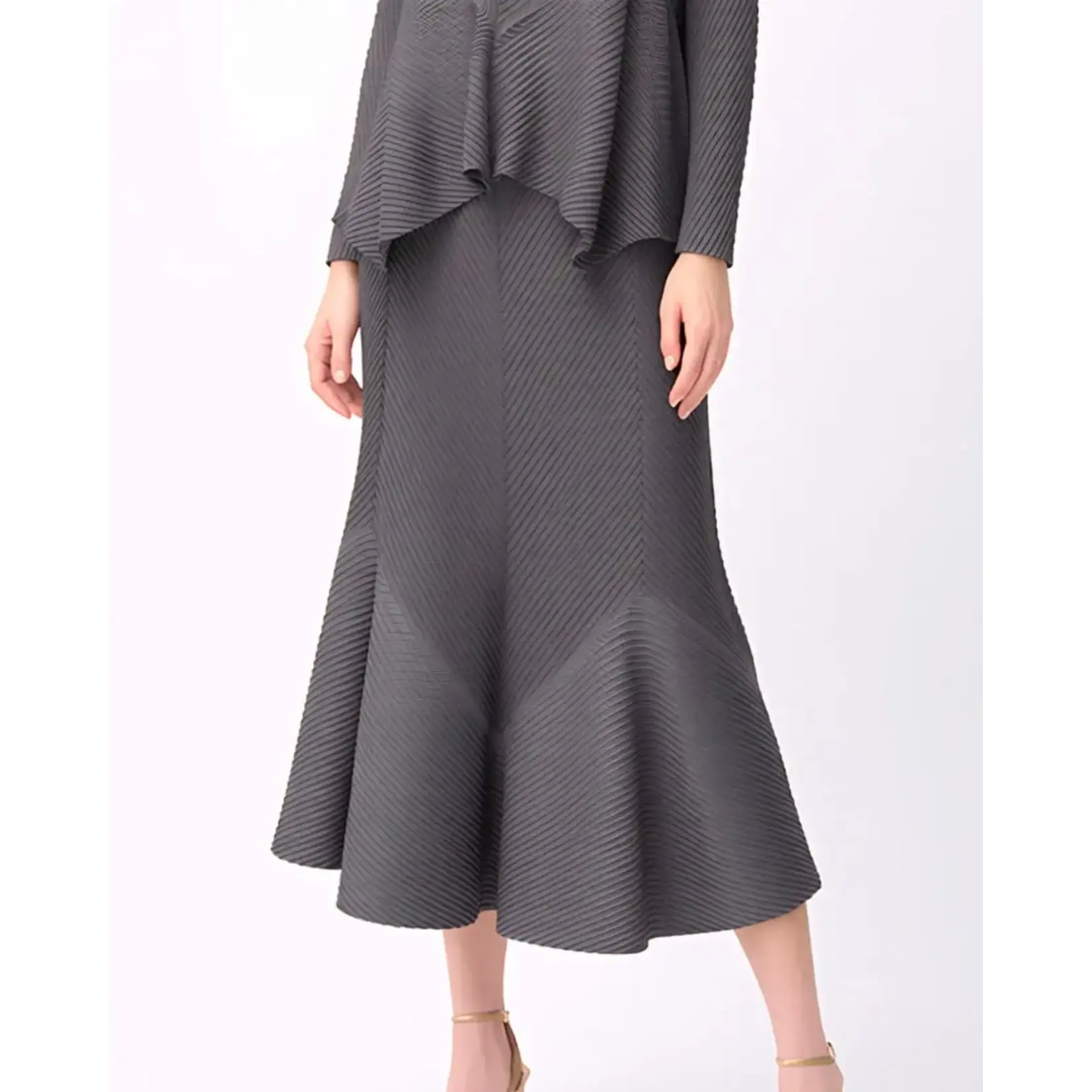 Ellyndale Pleated Flare Skirt in Grey - One Size