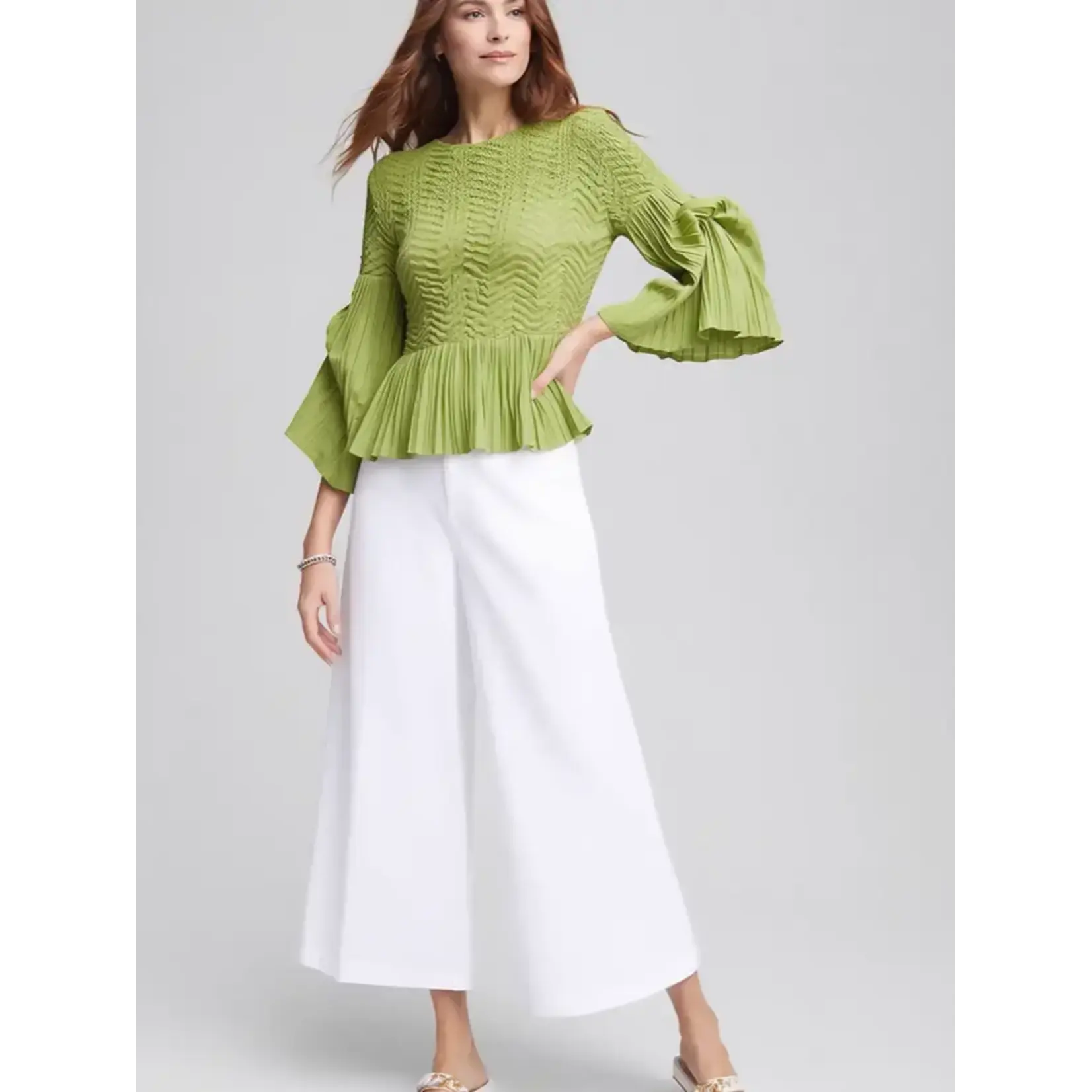 Ellyndale Pleated Top w/Flared Sleeves & Sweep Green OS