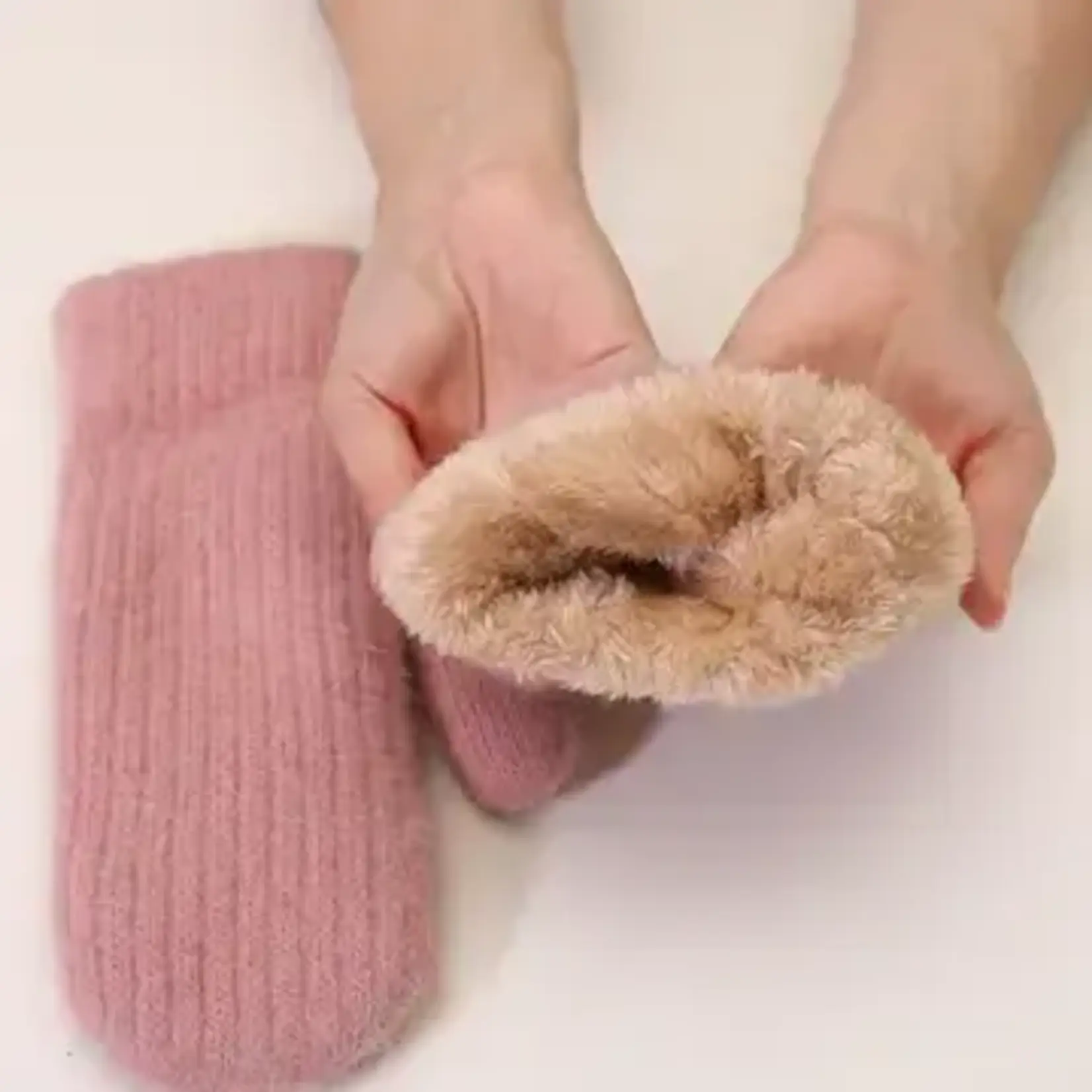Dipped Shop Simple Padded Knit Mittens Gloves