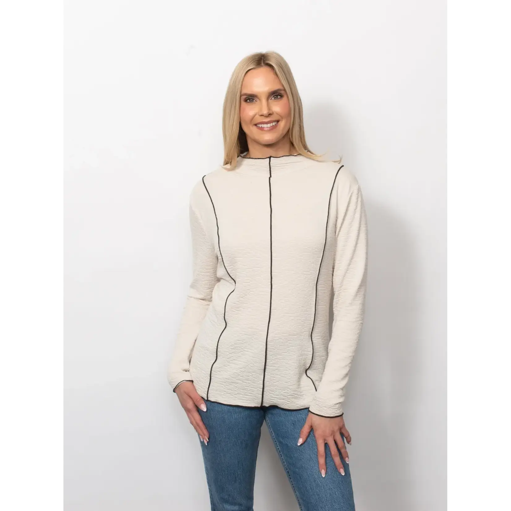 Seersucker Mock Neck Top In Buff/Black