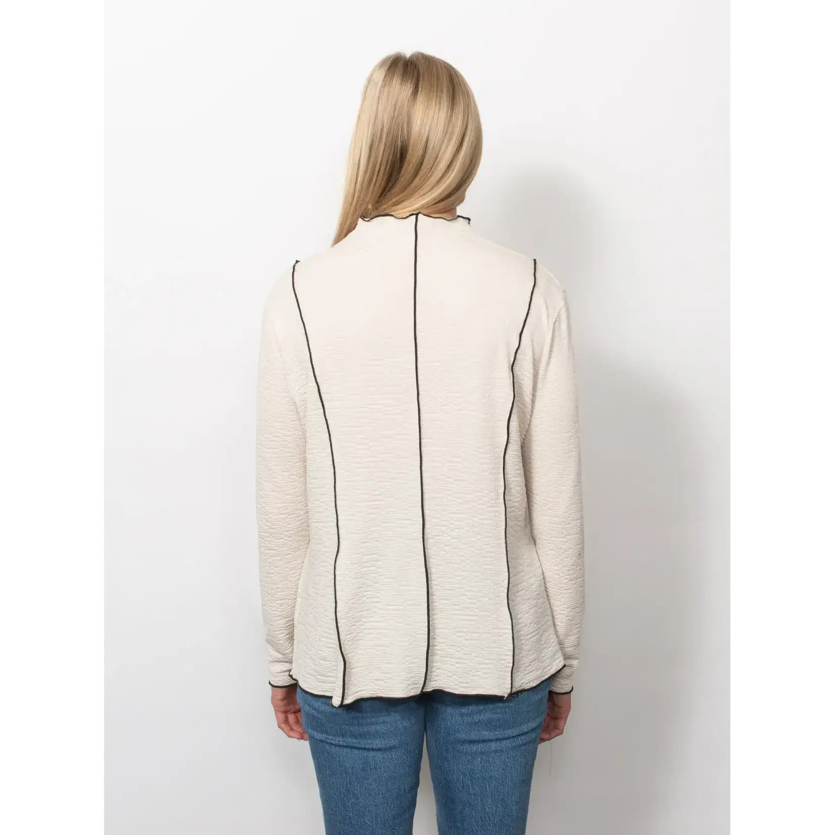 Seersucker Mock Neck Top In Buff/Black