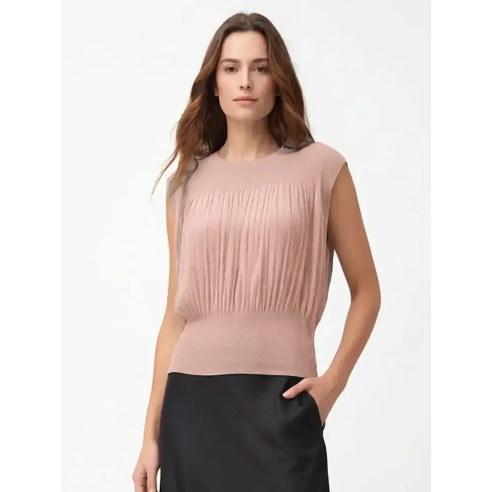 Ellyndale Pleating Sleeveless Chiffon Flow Top in Peach OS