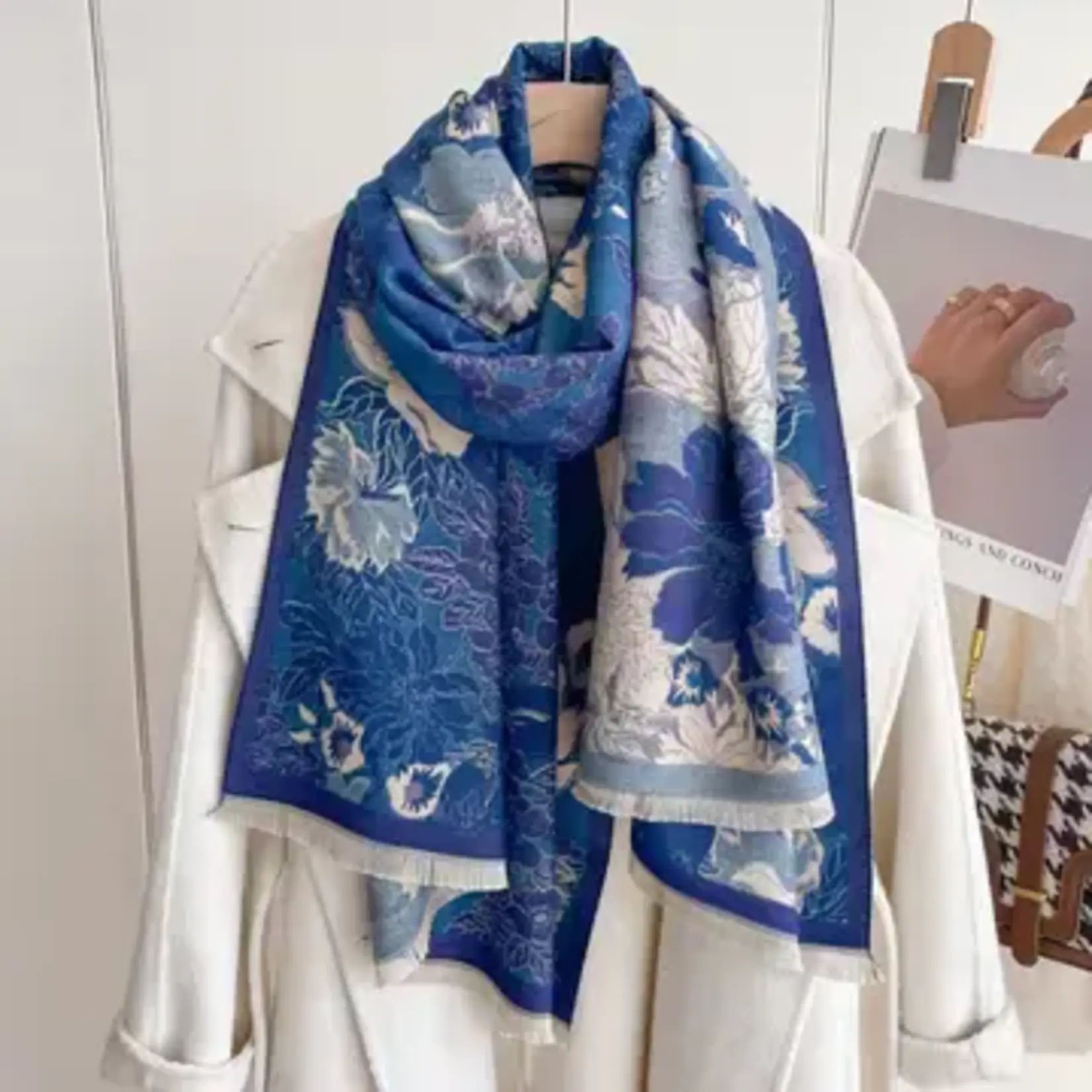 Winding River Blue / White Floral Reversible Wrap – Artisan Shawl