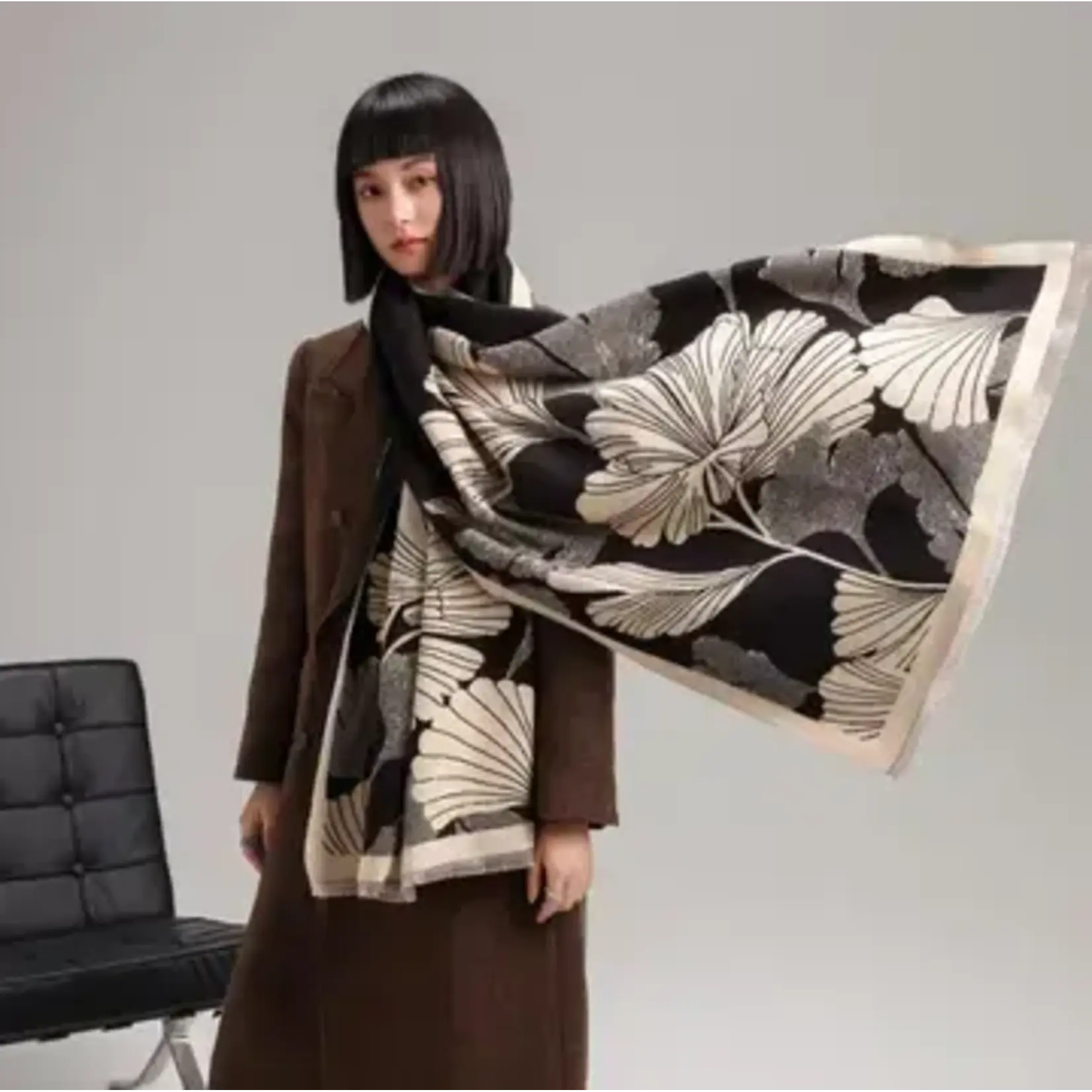 Winding River Black / Cream Large Ginkgo Reversible Wrap